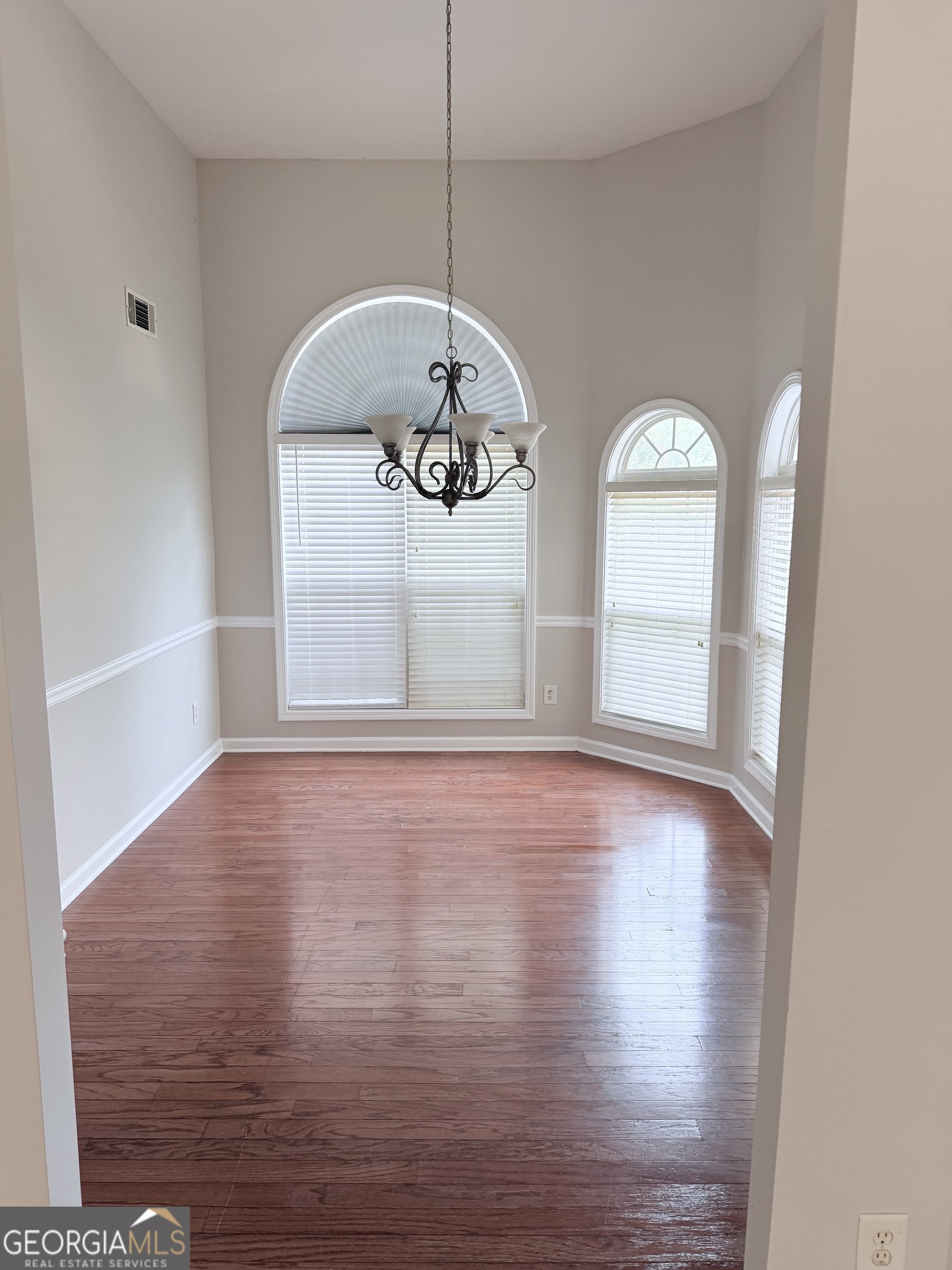 3816 Landing Terrace Property Photo 7