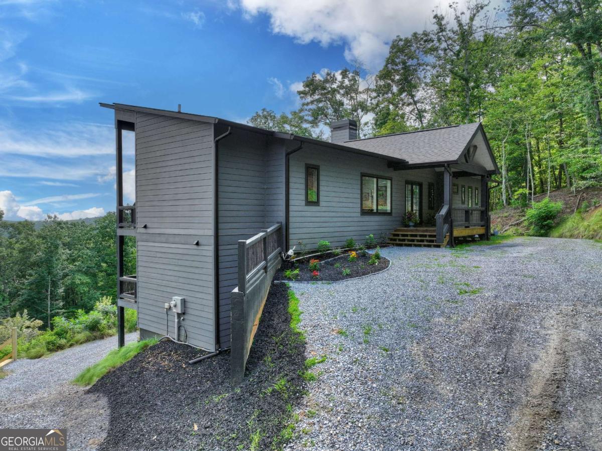 100 Boundless Trail Property Photo 6