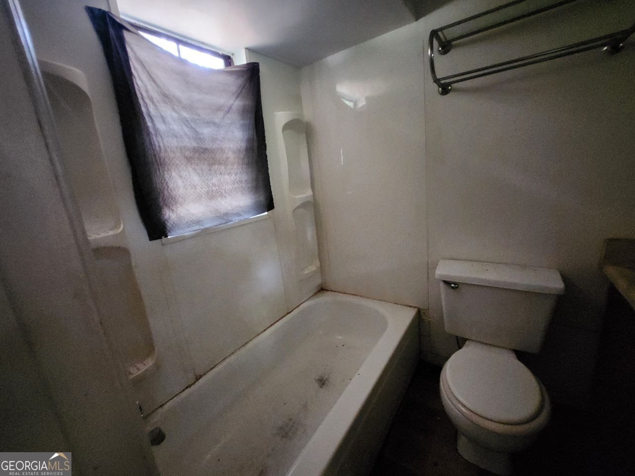 700 Walnut Street Property Photo 8