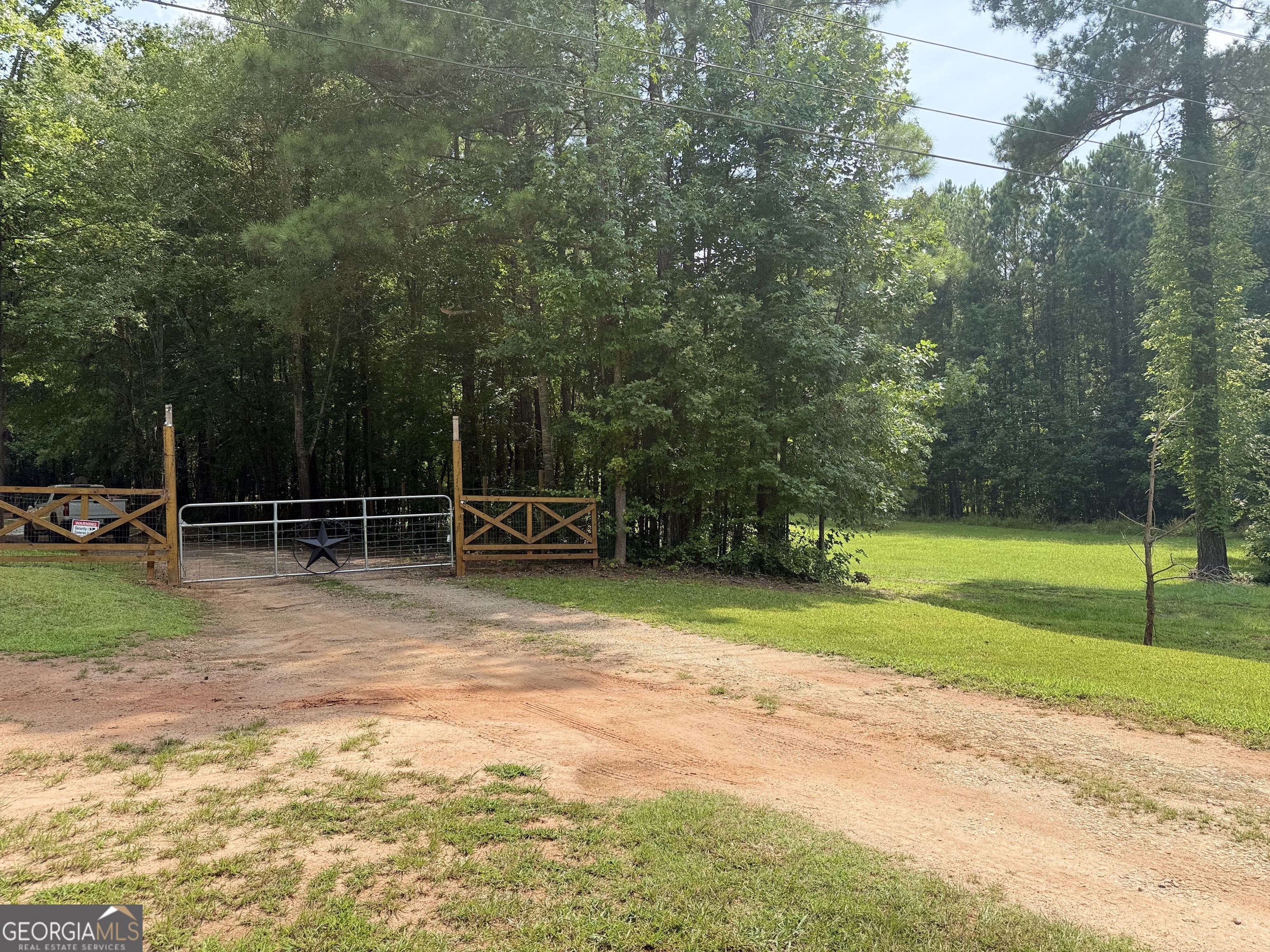 17056 Wildwood Road Property Photo 4