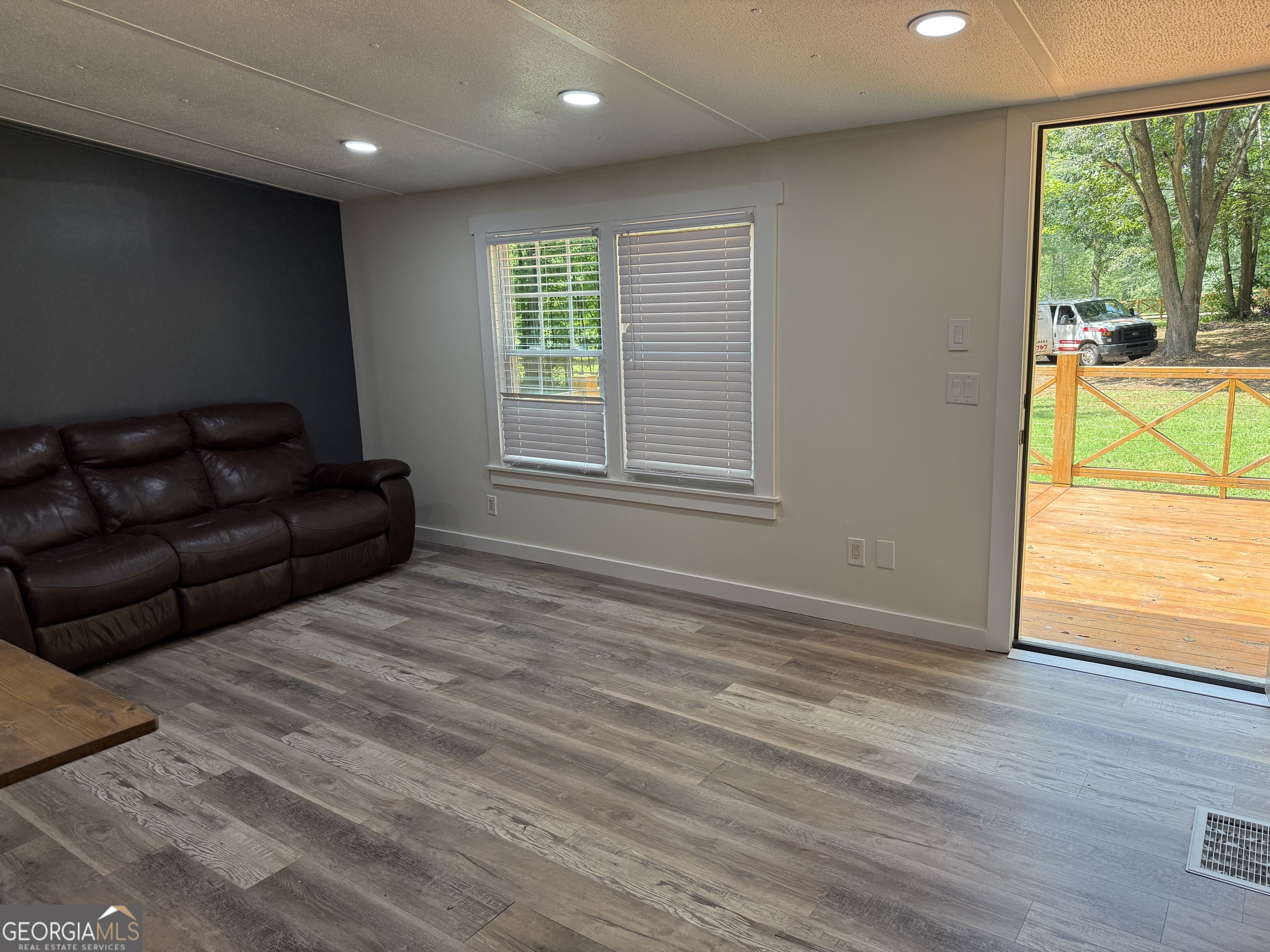 17056 Wildwood Road Property Photo 13