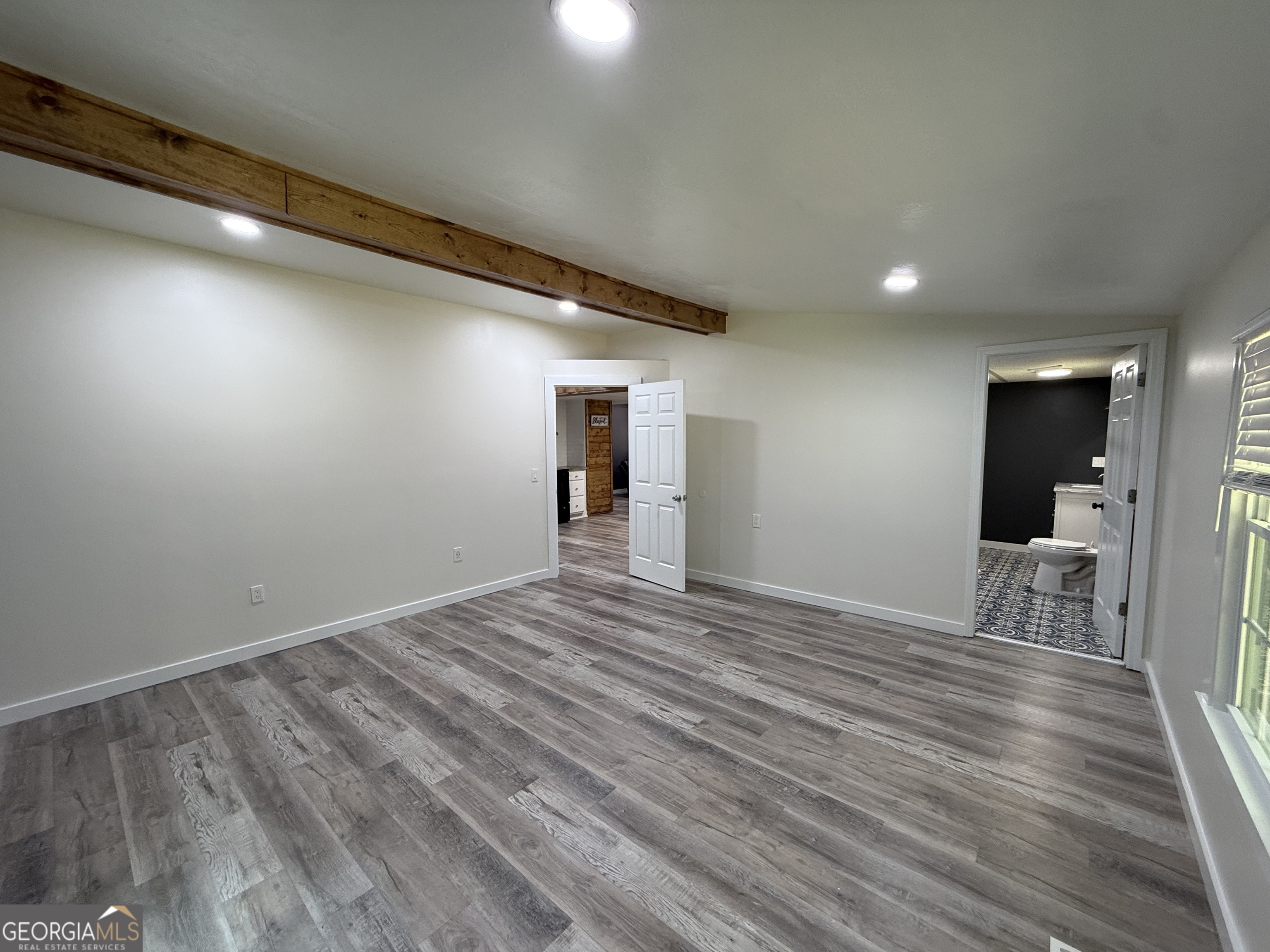 17056 Wildwood Road Property Photo 18