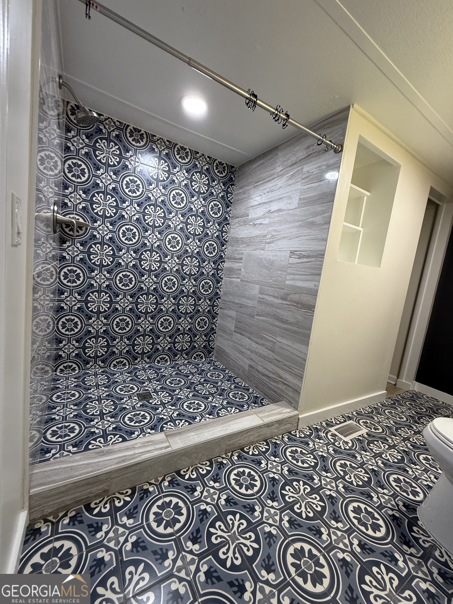 17056 Wildwood Road Property Photo 20