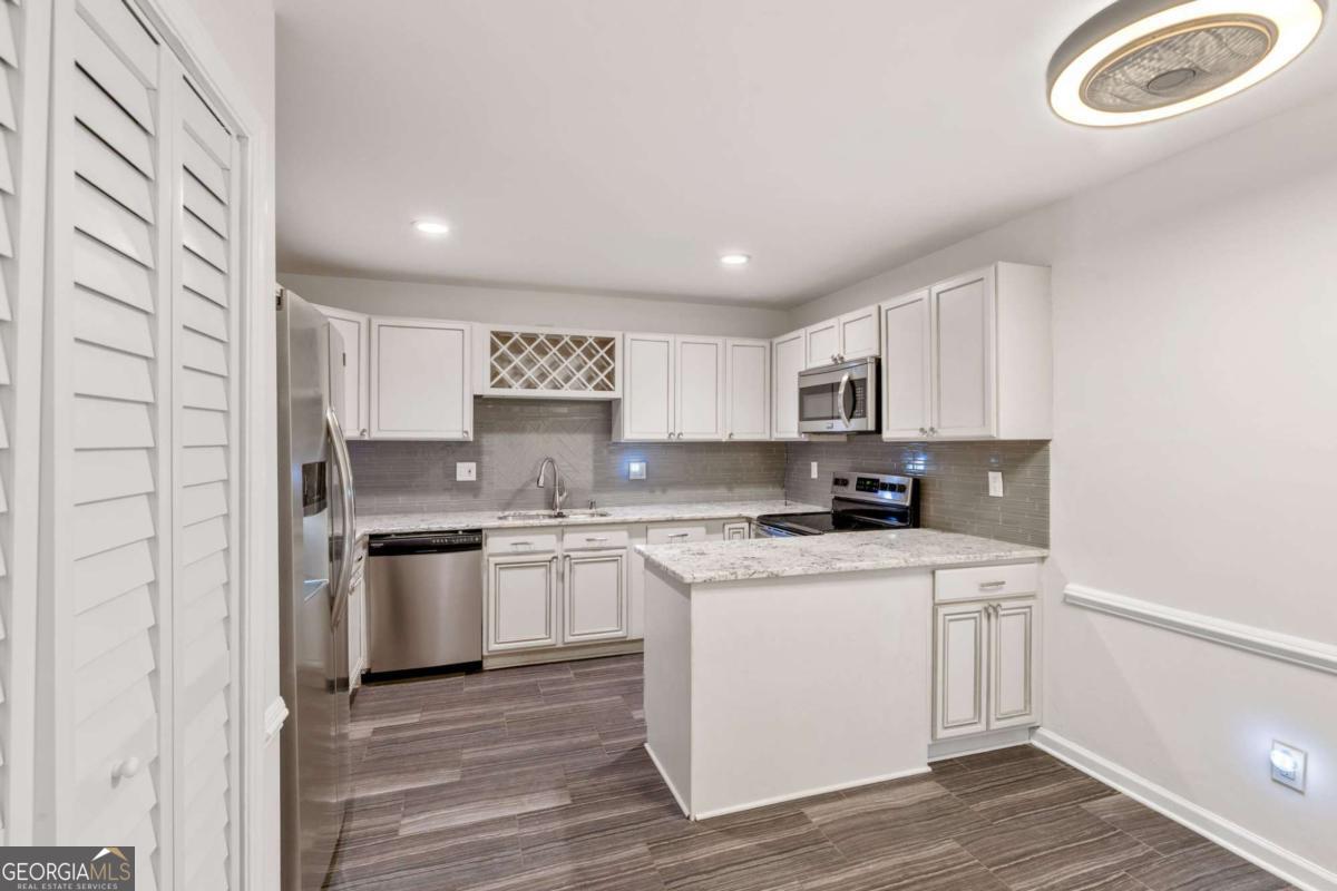 167 Maribeau Square # 167 Property Photo 10