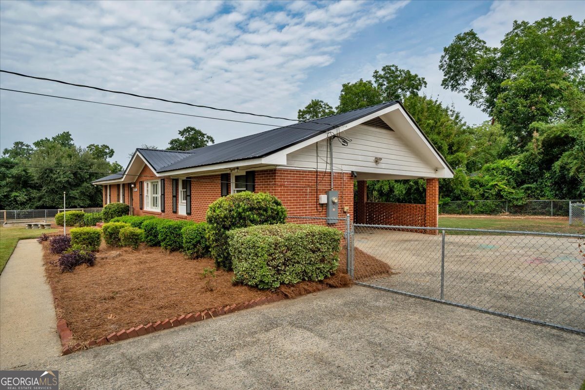 2205 Stonewall Street Property Photo 7