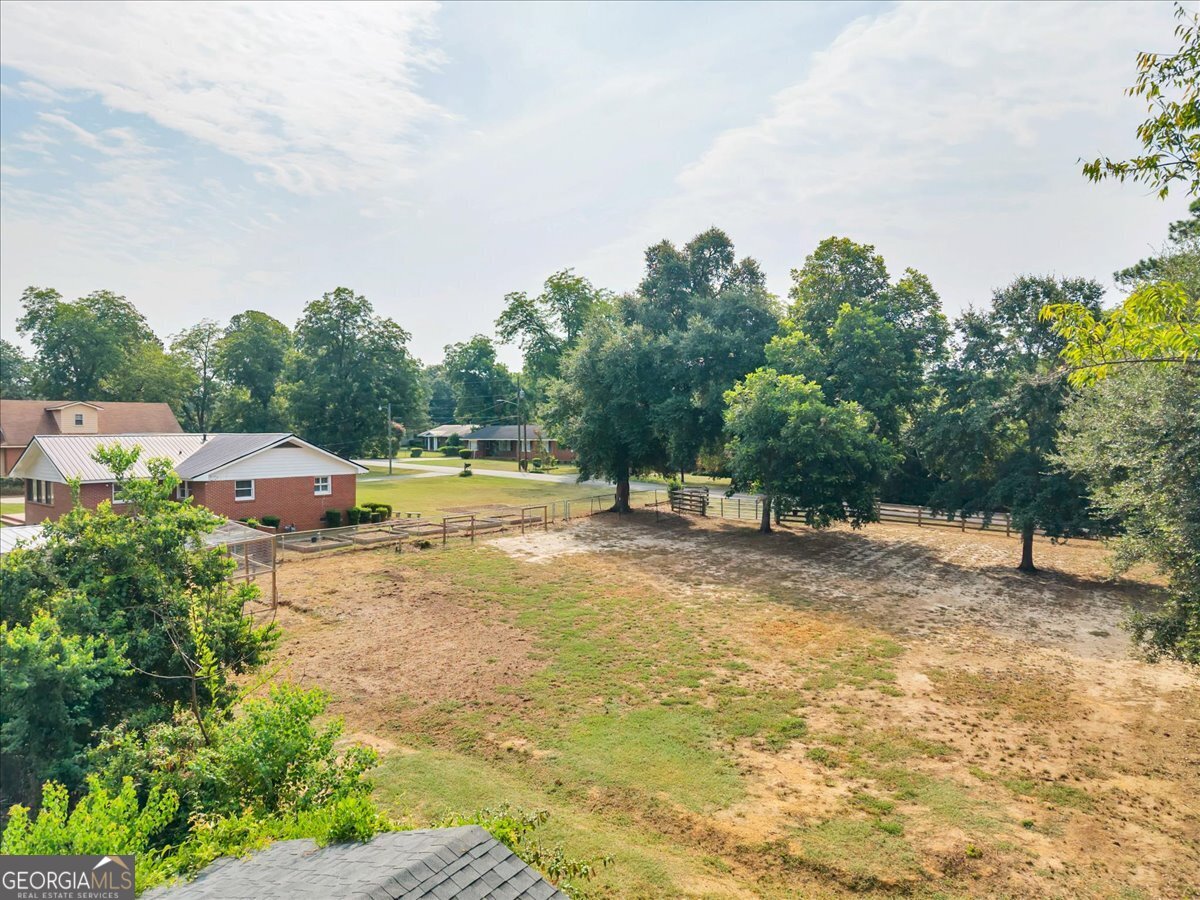 2205 Stonewall Street Property Photo 43