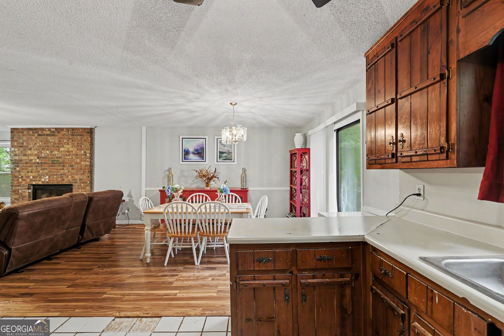 5894 Sutton Drive Property Photo 13