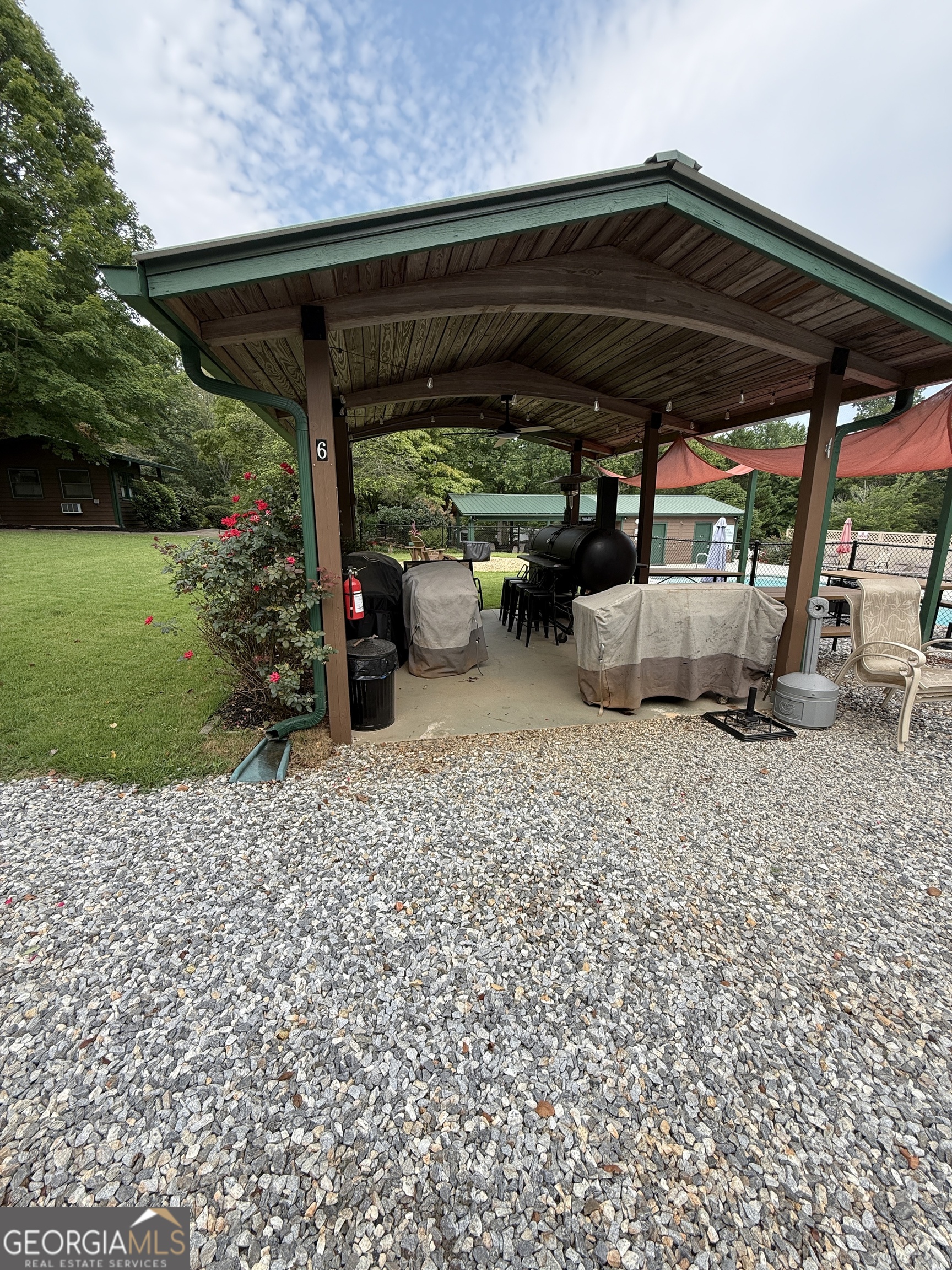 104 Bridge Loop Drive Property Photo 11