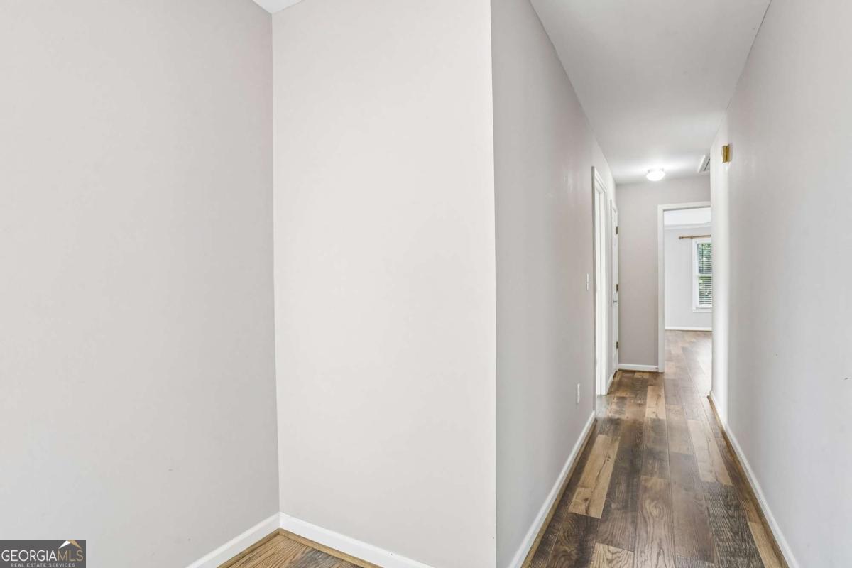 7 Adelaide Crossing Property Photo 30