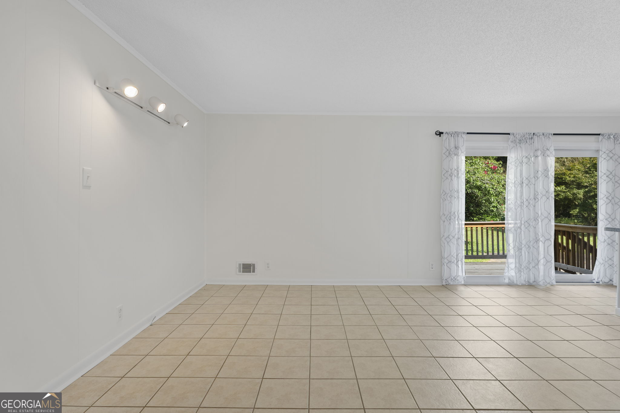 4306 Bouldercrest Road Property Photo 16