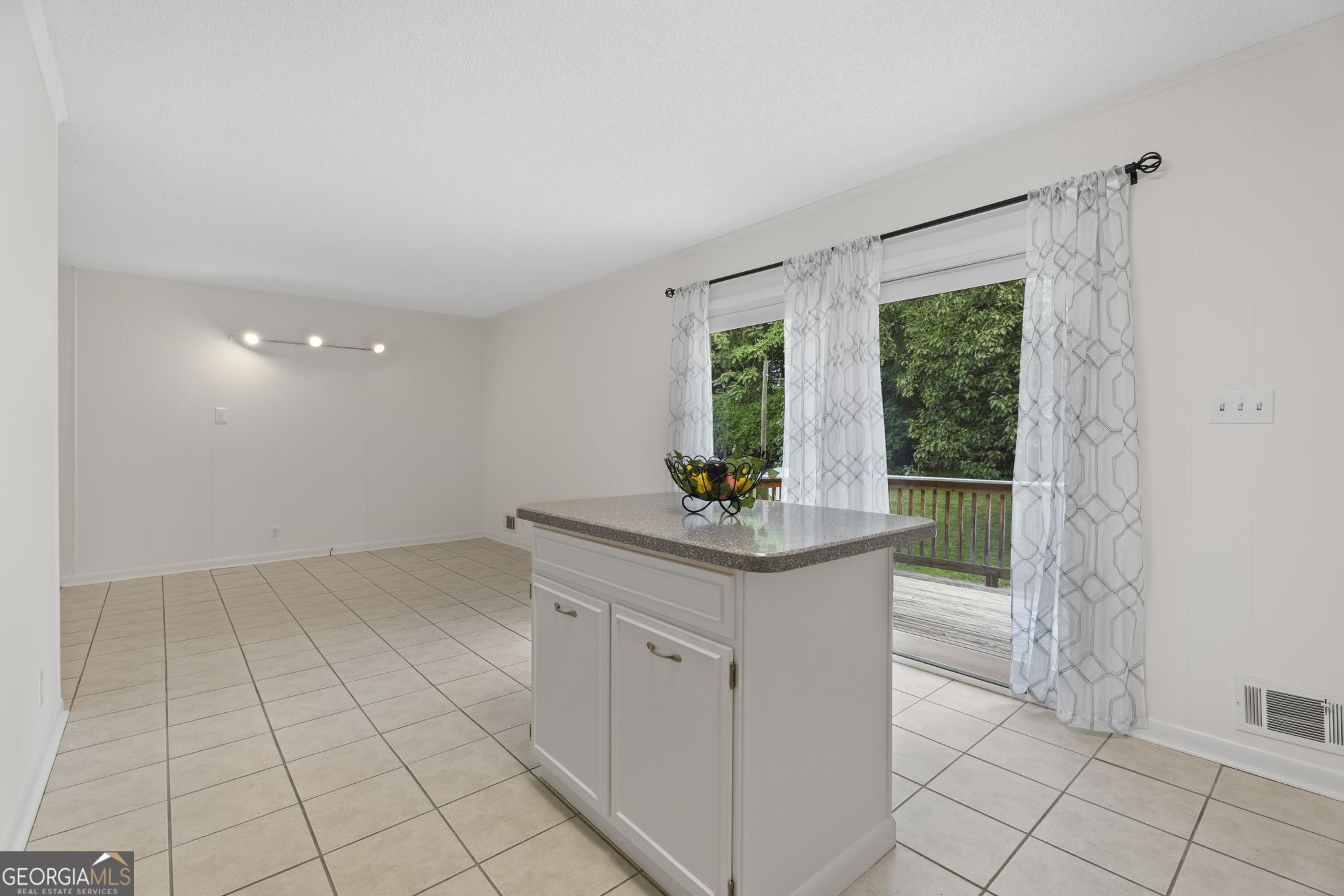 4306 Bouldercrest Road Property Photo 24