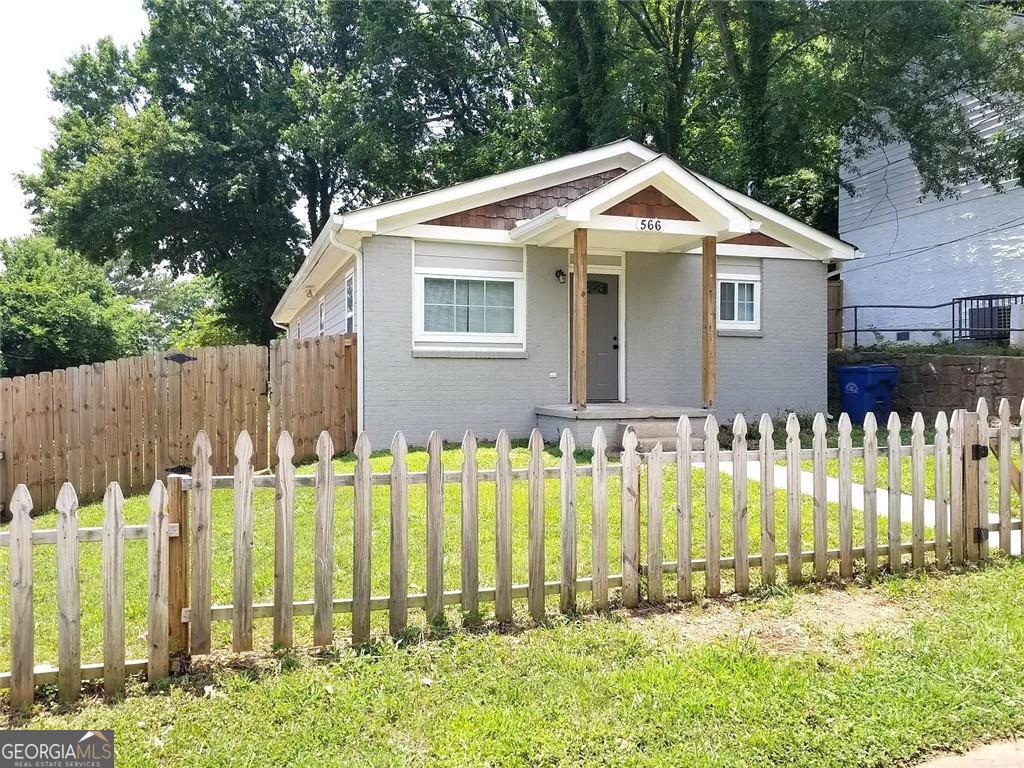 566 Rockwell Street SW Property Photo 1