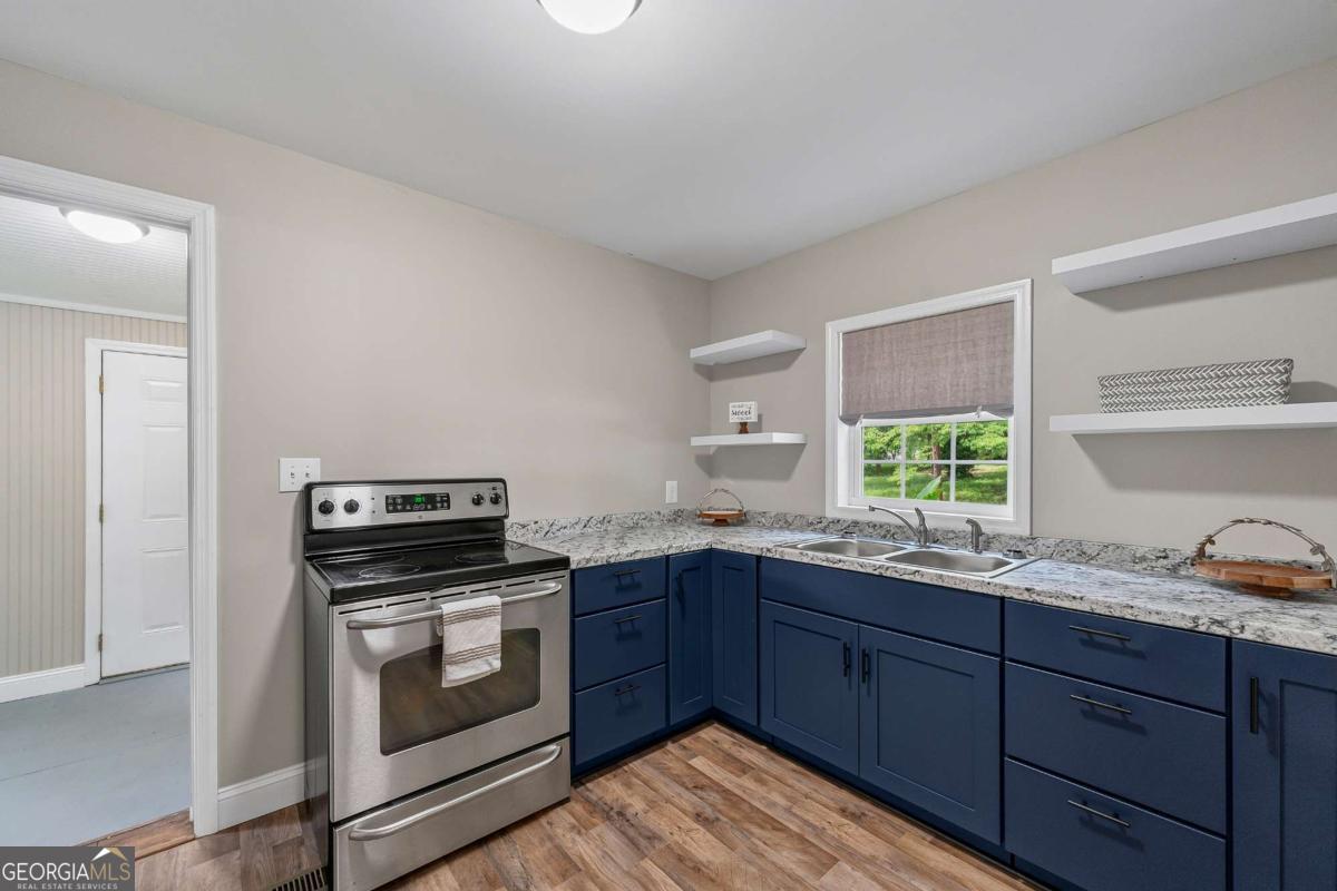 167 South Street Property Photo 9