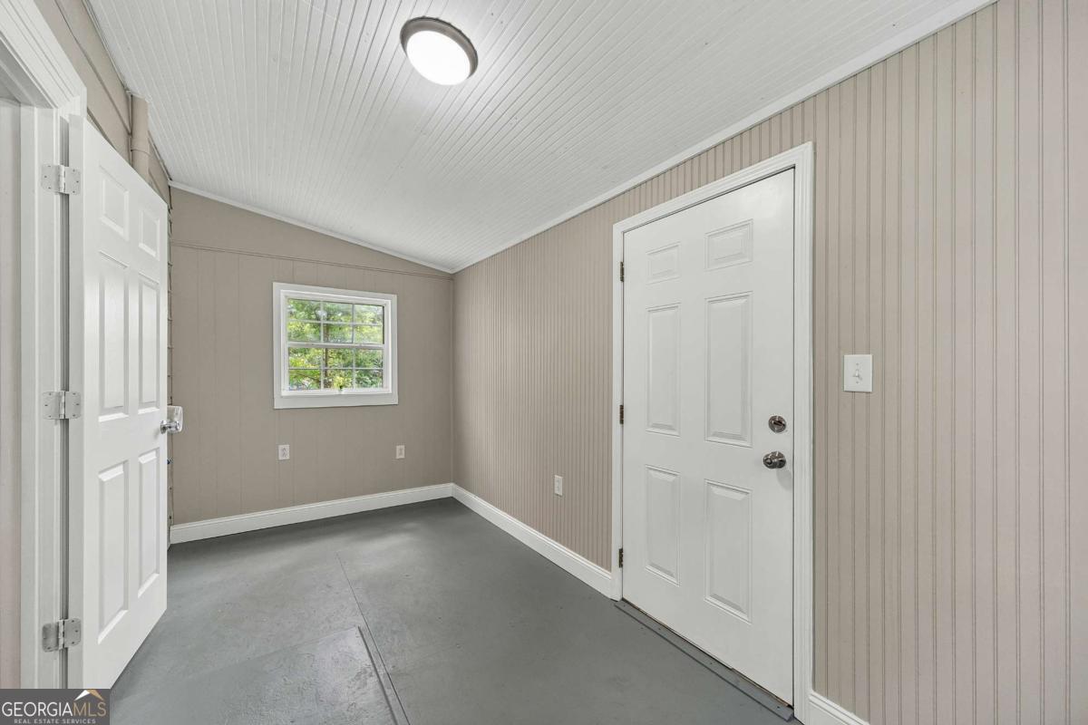 167 South Street Property Photo 20