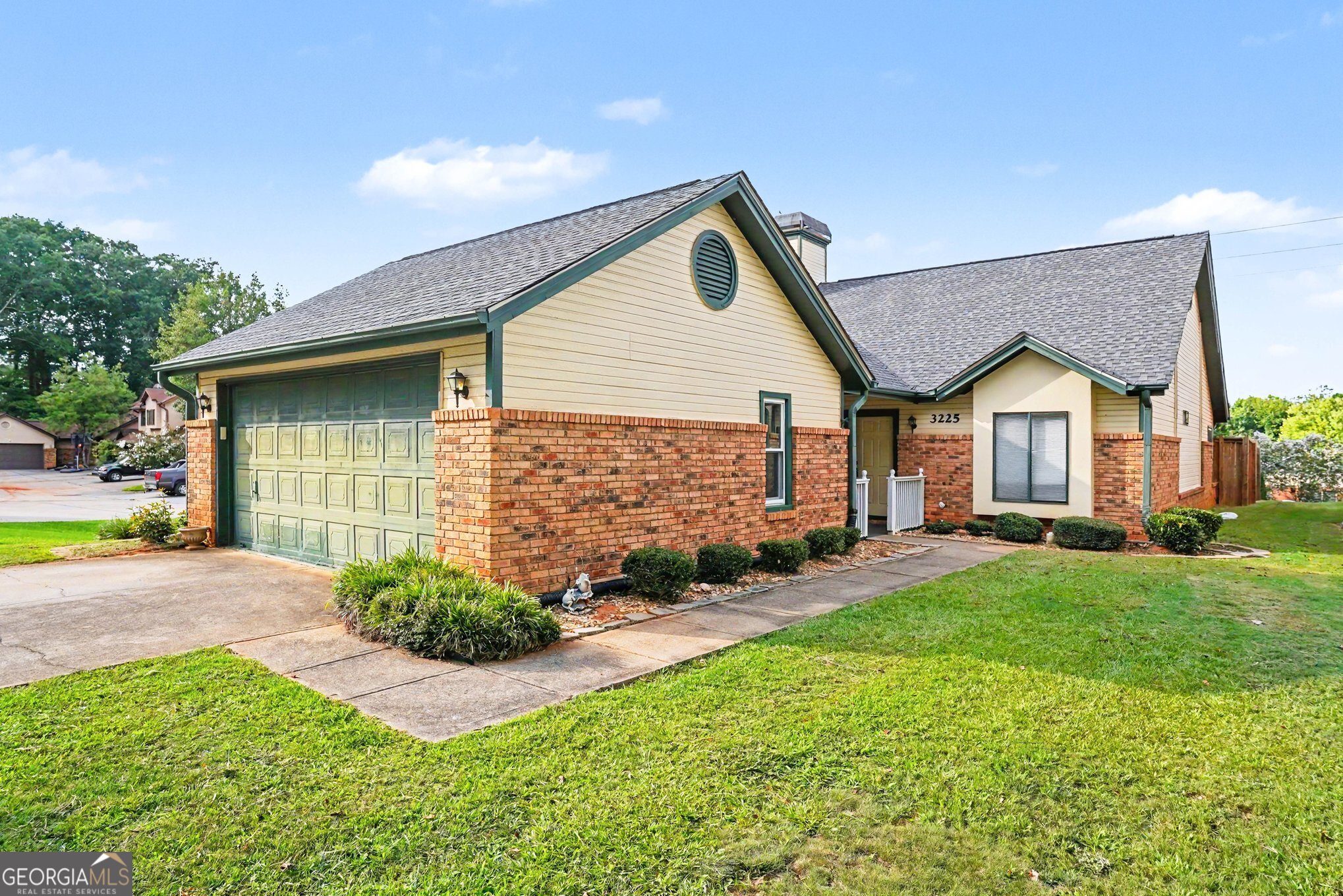 3225 Salem Cove Way Se Property Photo 1