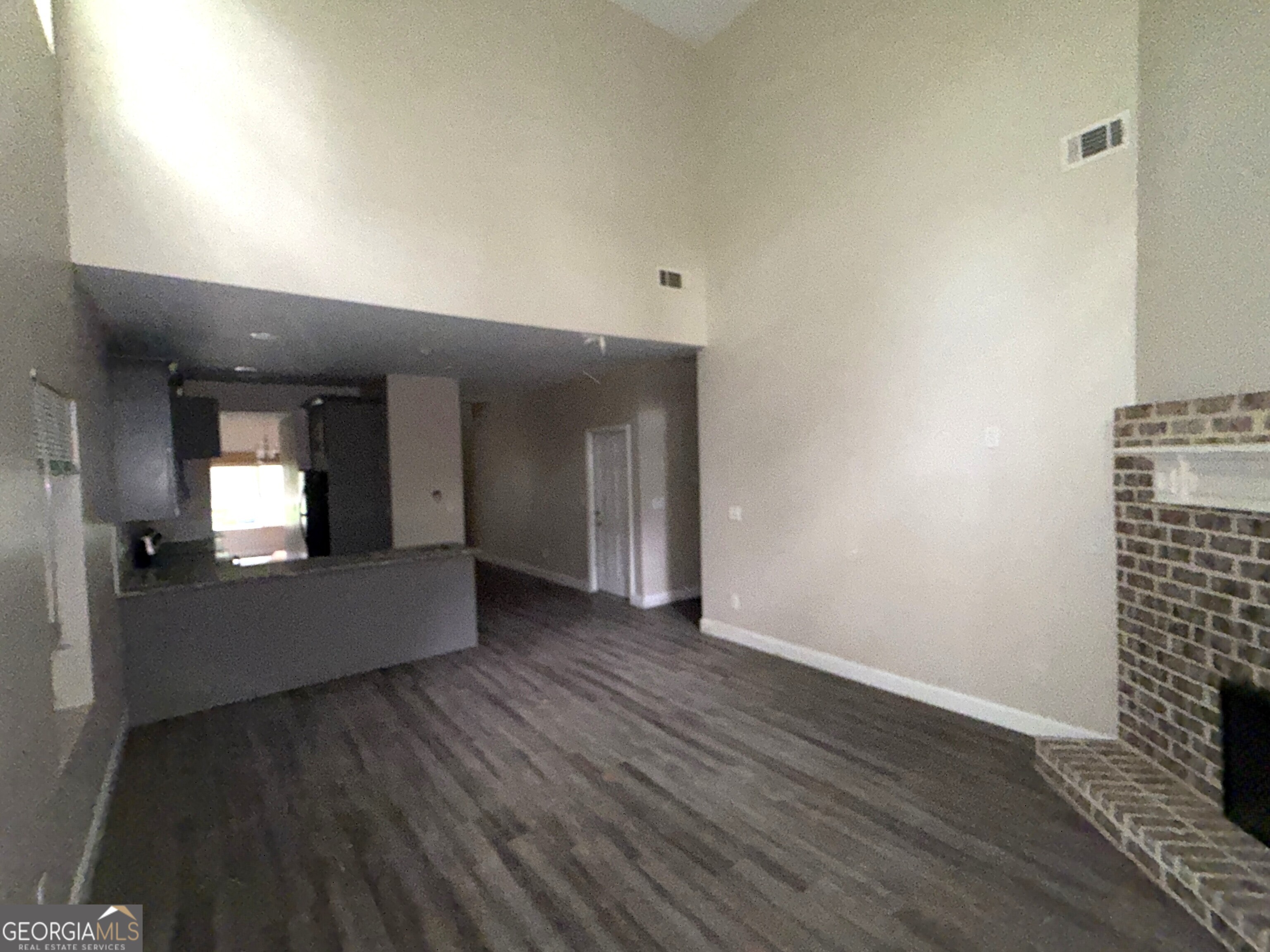 2152 Lilac Lane Property Photo 3