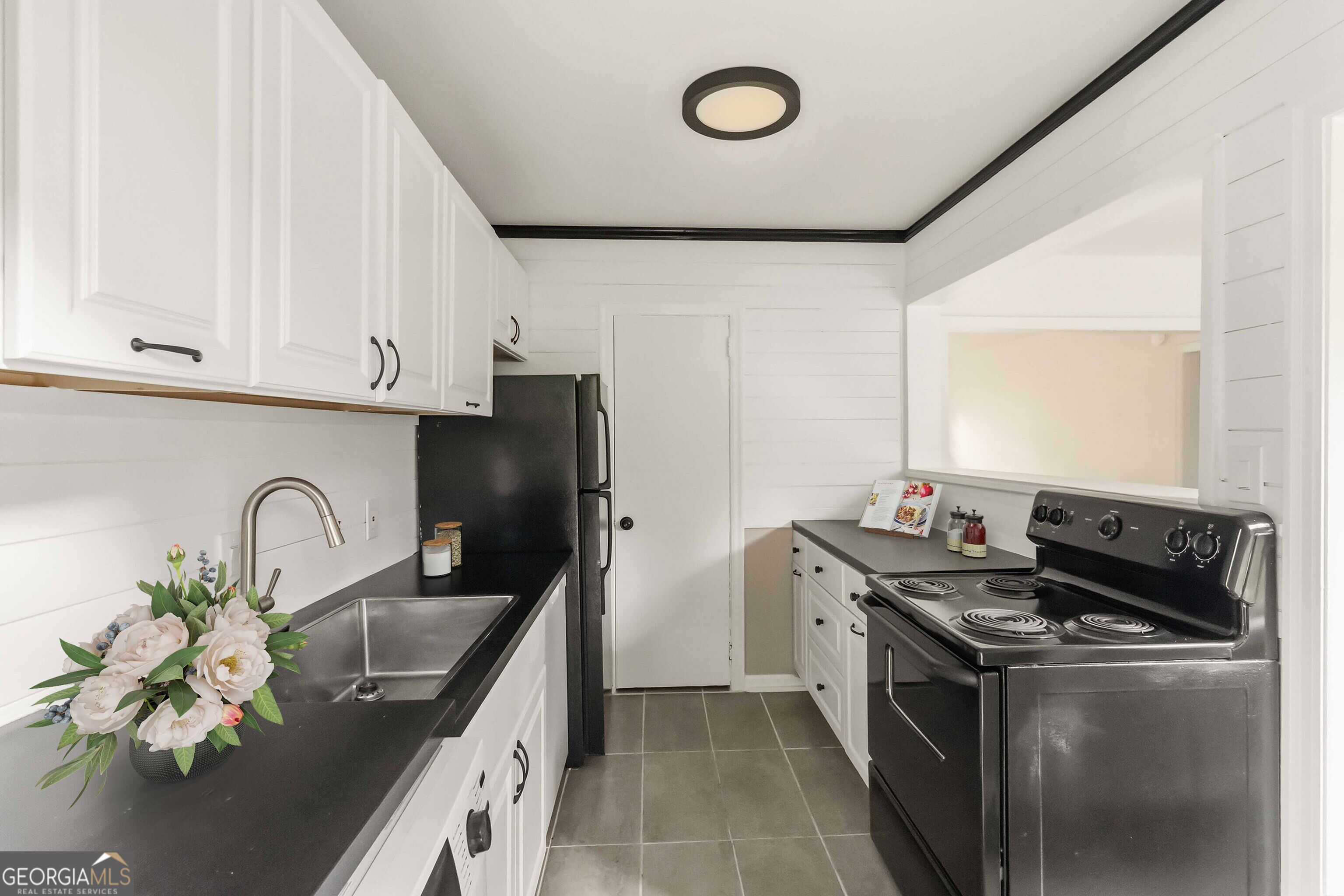 425 Lindbergh Drive # G1 Property Photo 6