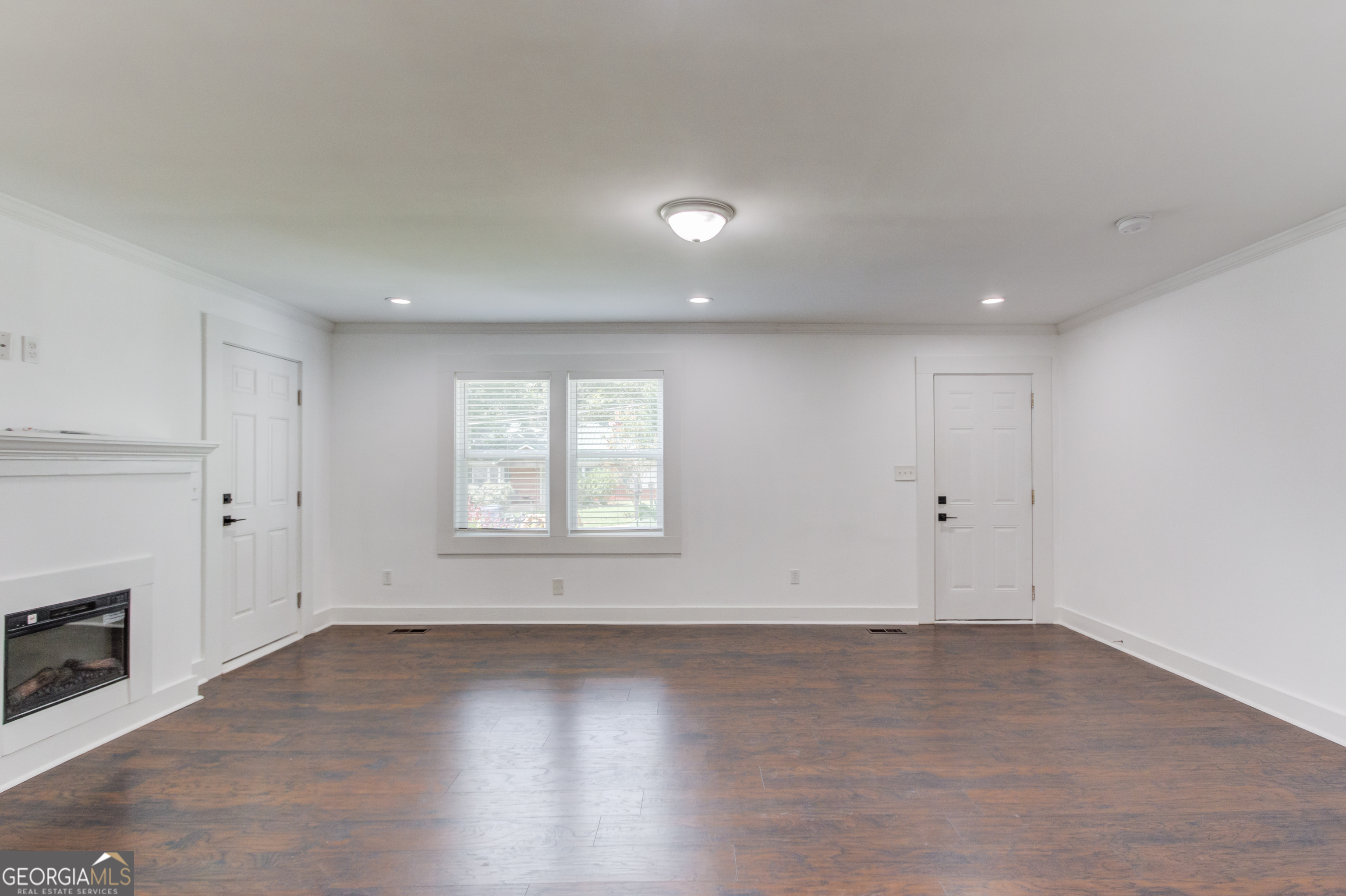 170 Shields Street Property Photo 6