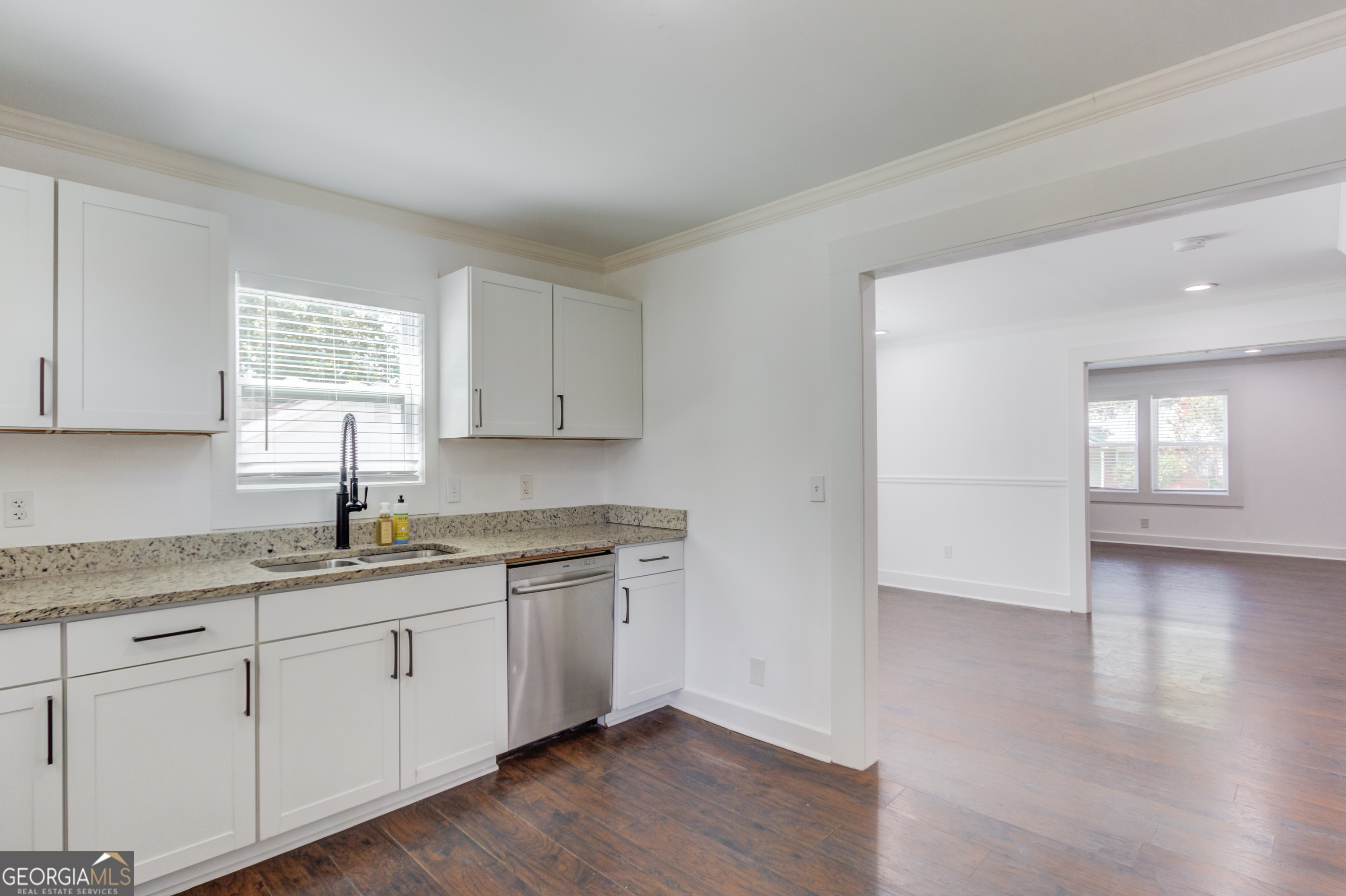 170 Shields Street Property Photo 10