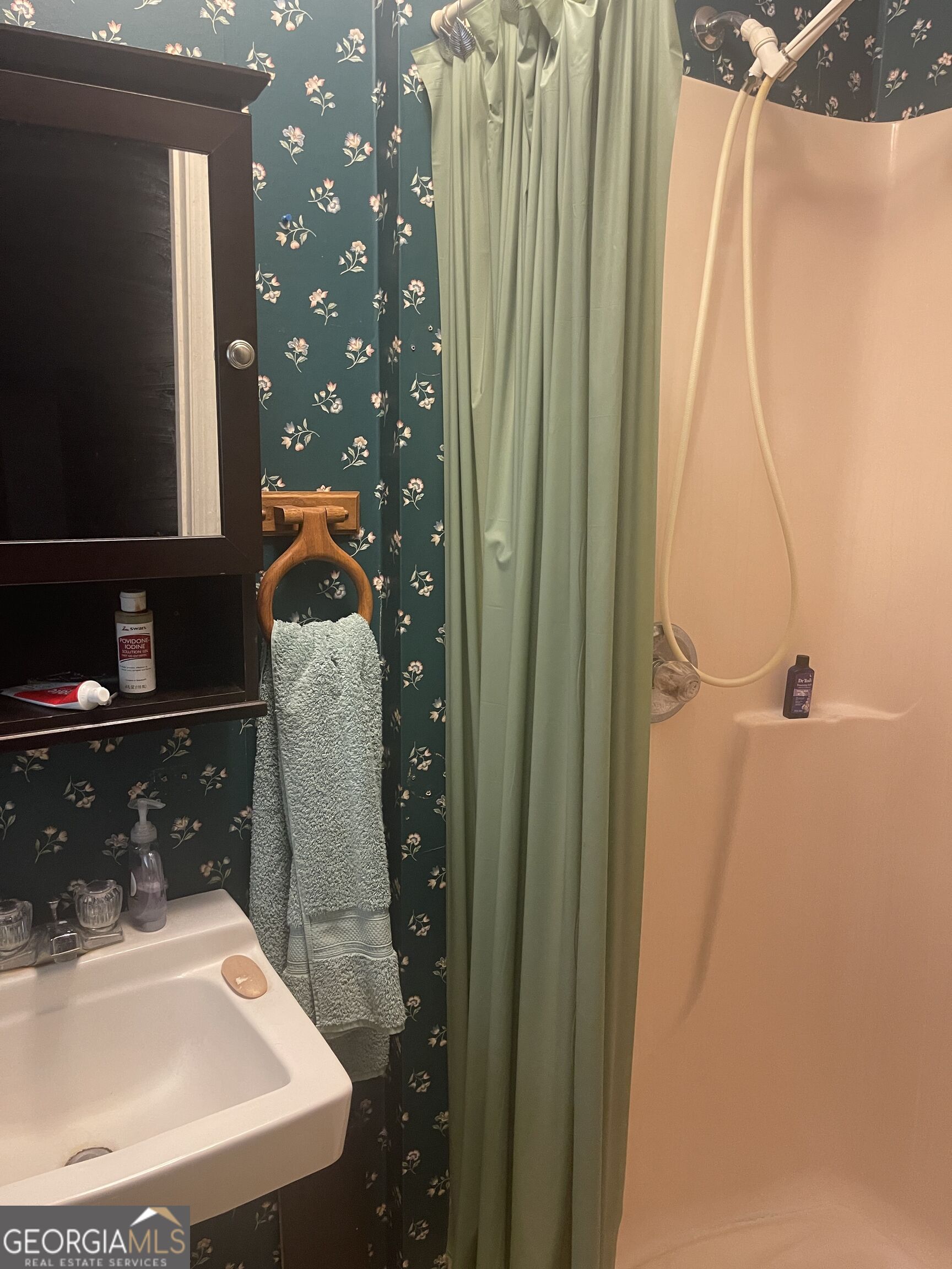 508 Ada Drive Property Photo 2