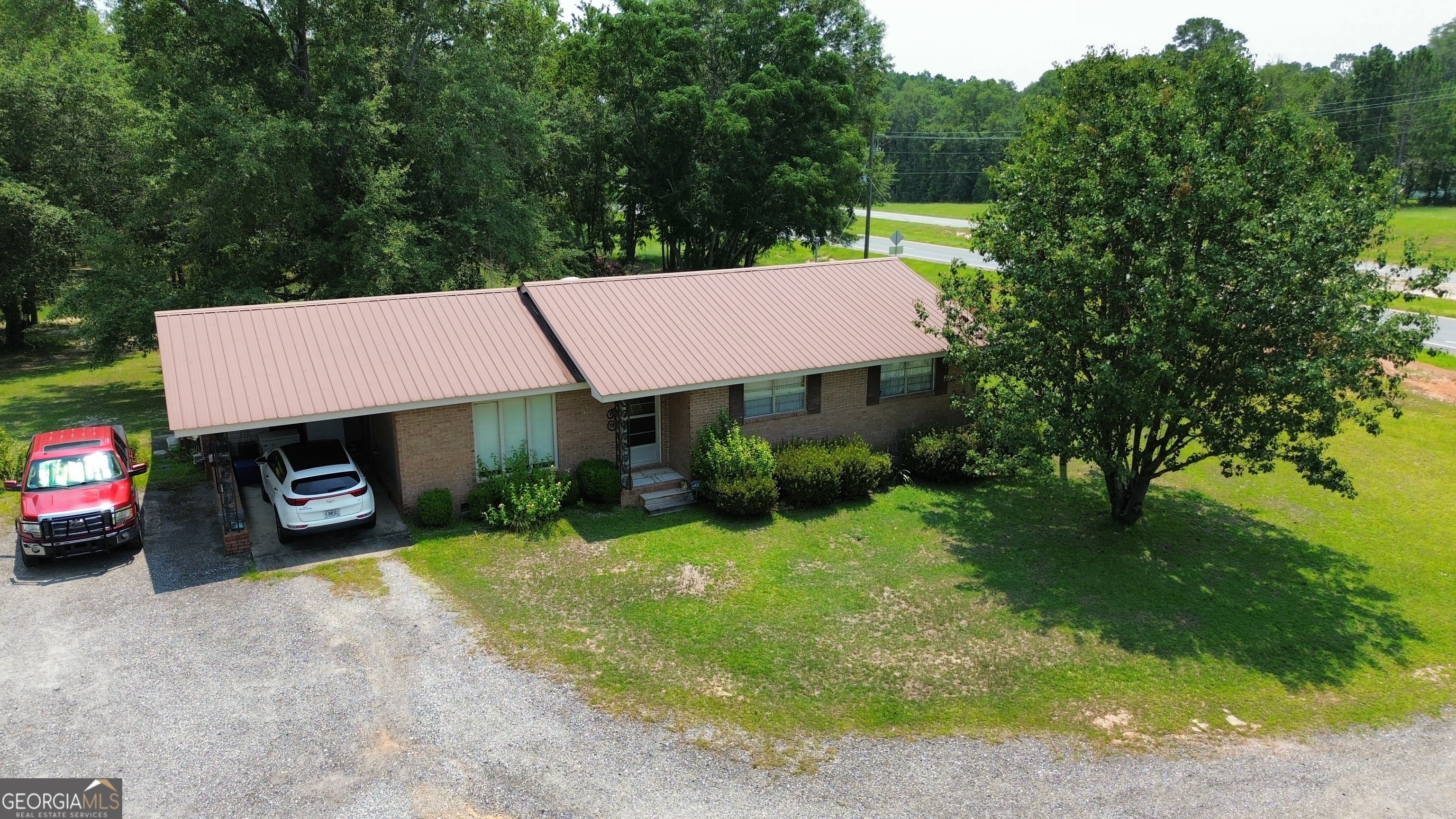 7505 Mcrae Highway Property Photo 1