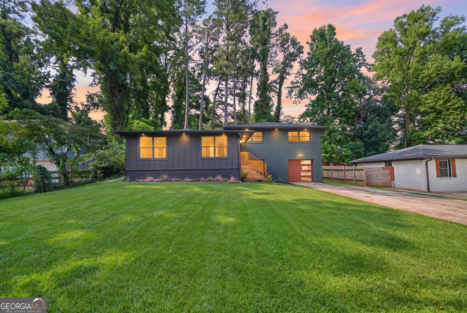 2537 Fontaine Circle