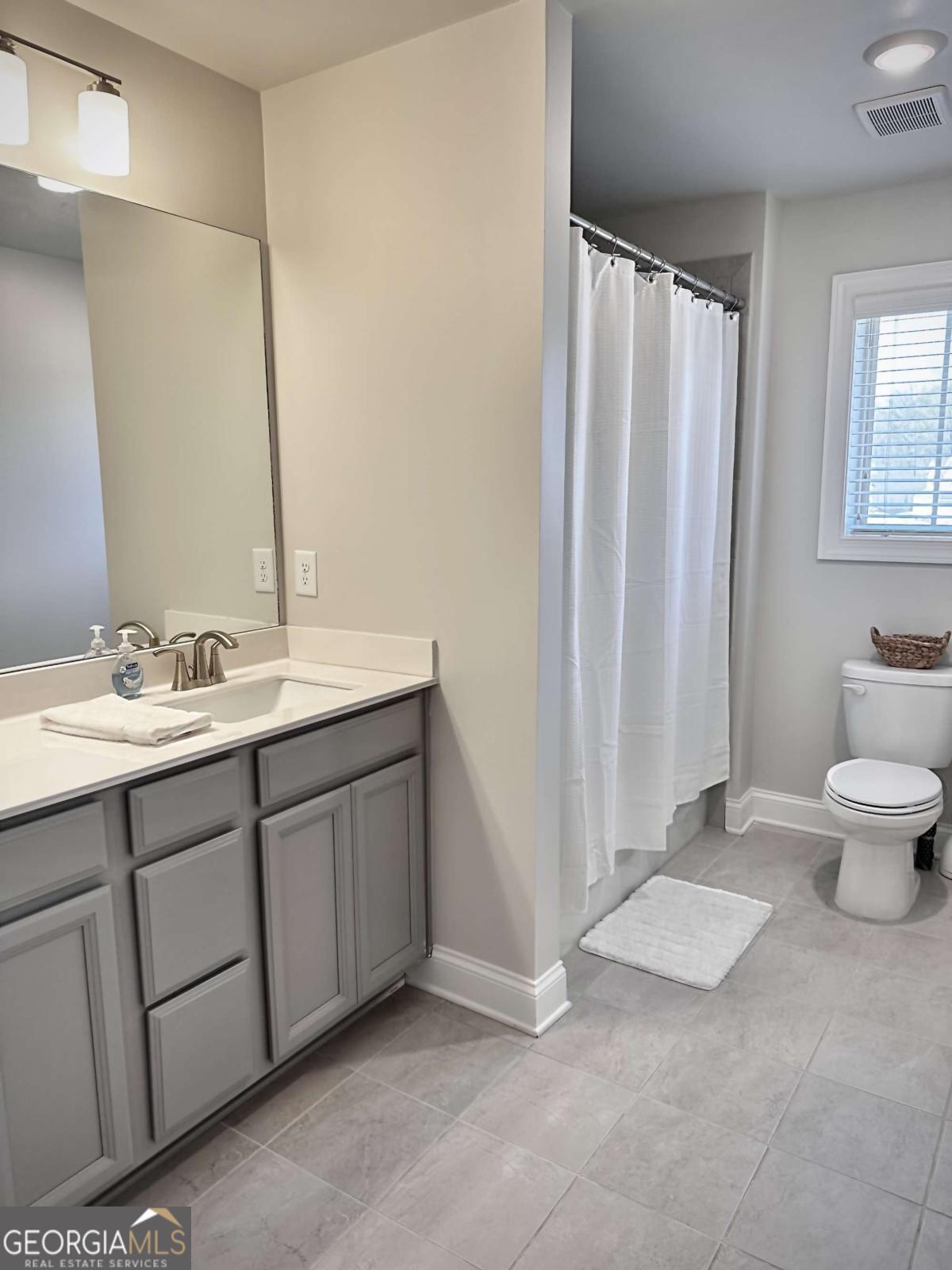 3075 Summerpoint Crossing Property Photo 12