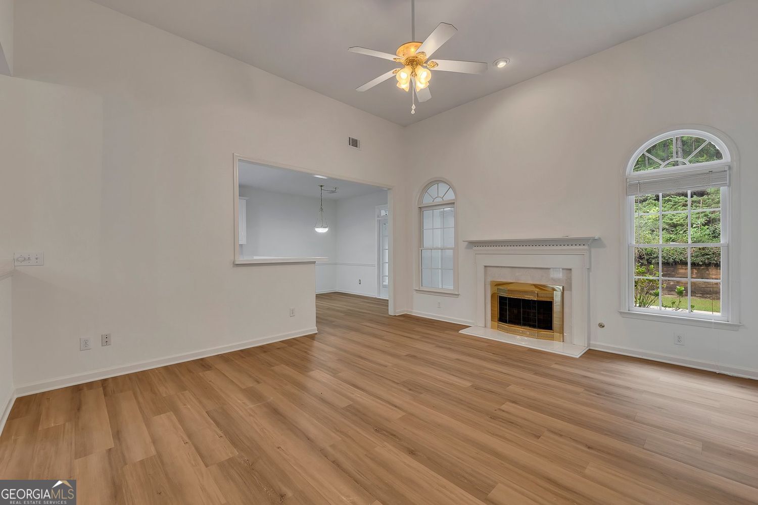 457 Crestview Drive Property Photo 7