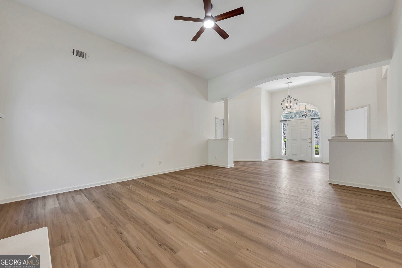 457 Crestview Drive Property Photo 7