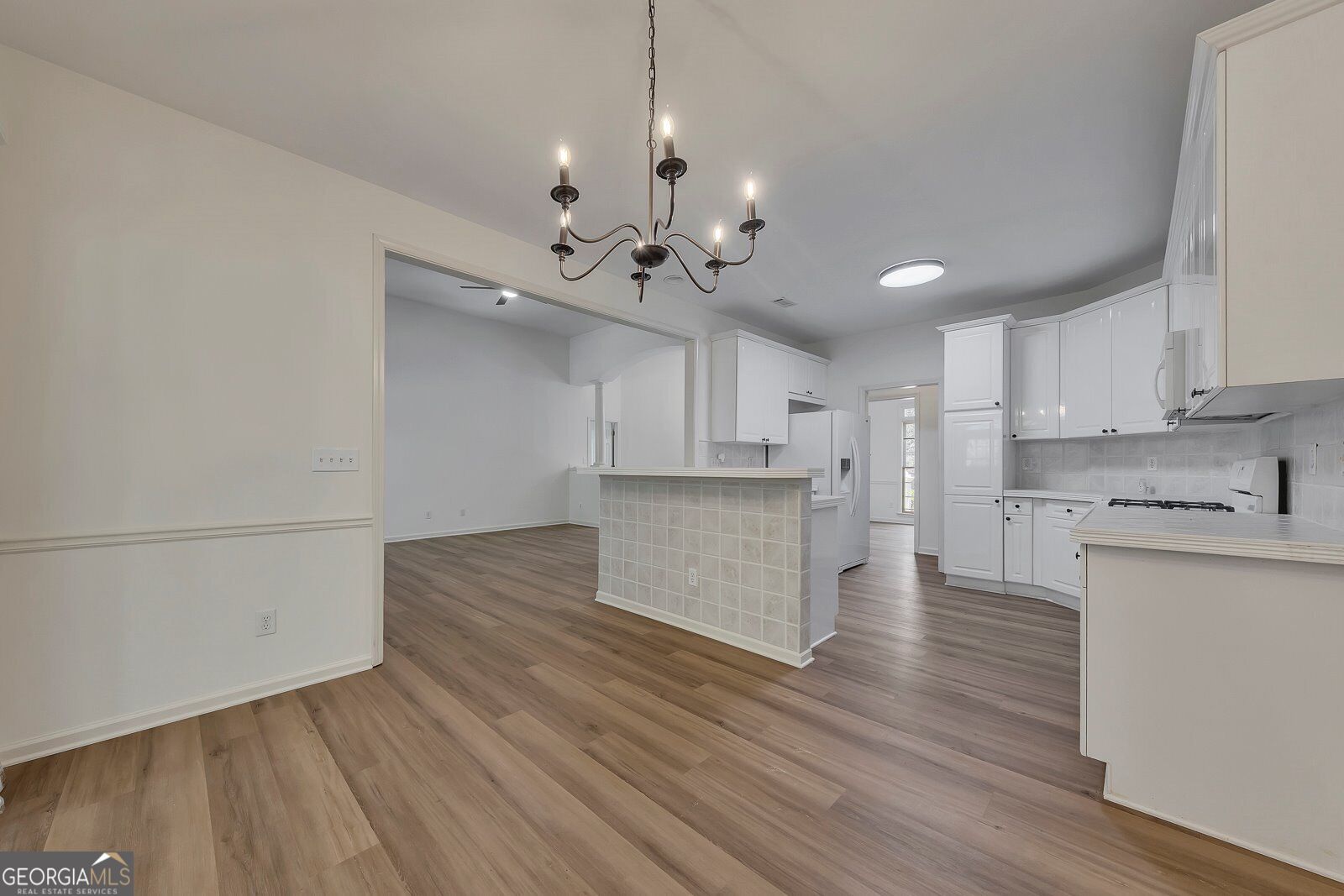 457 Crestview Drive Property Photo 10
