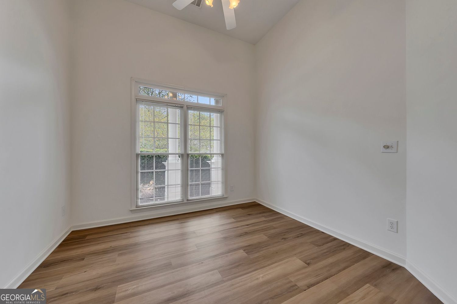 457 Crestview Drive Property Photo 25