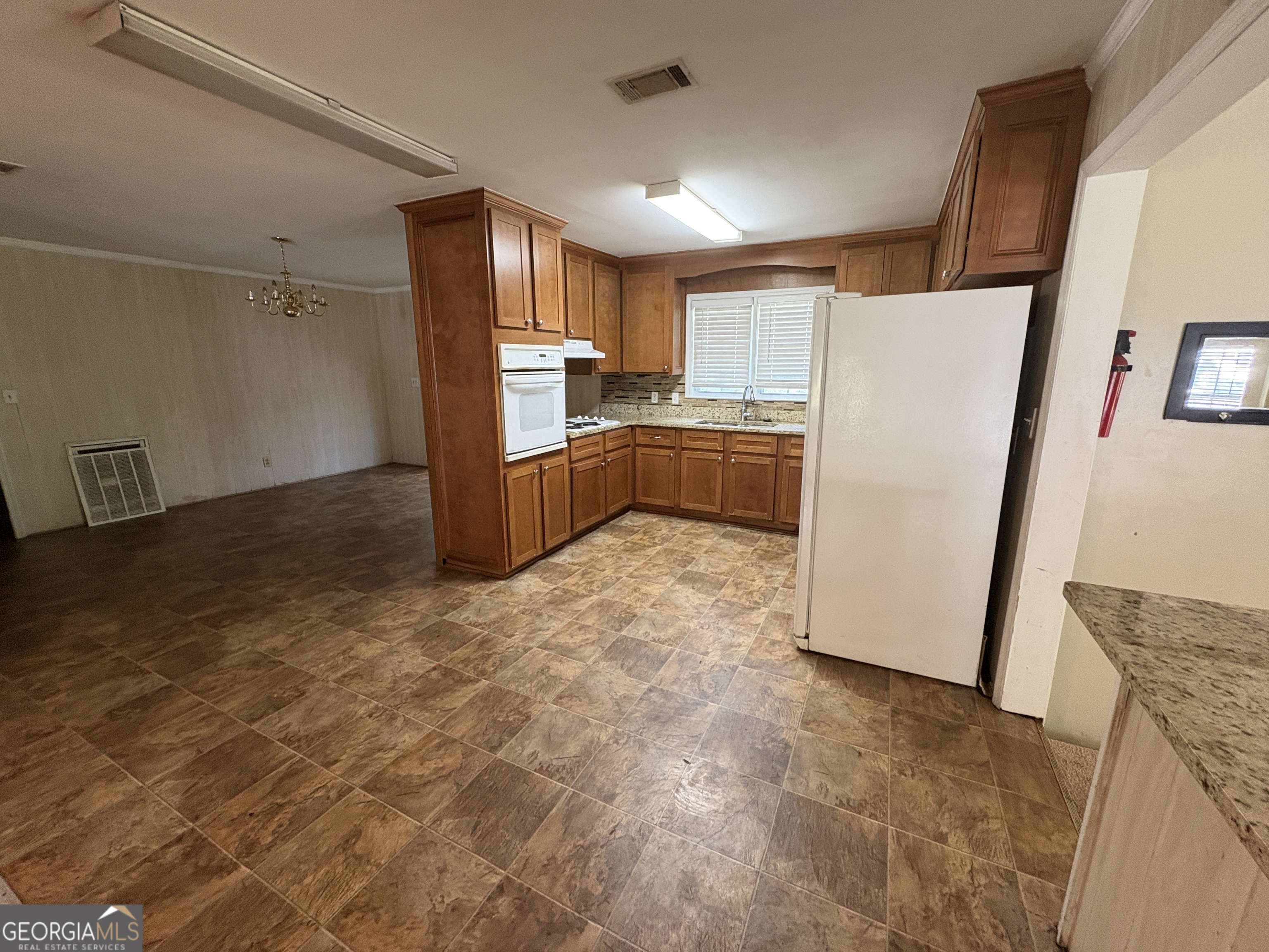 5620 Forest Avenue Property Photo 7