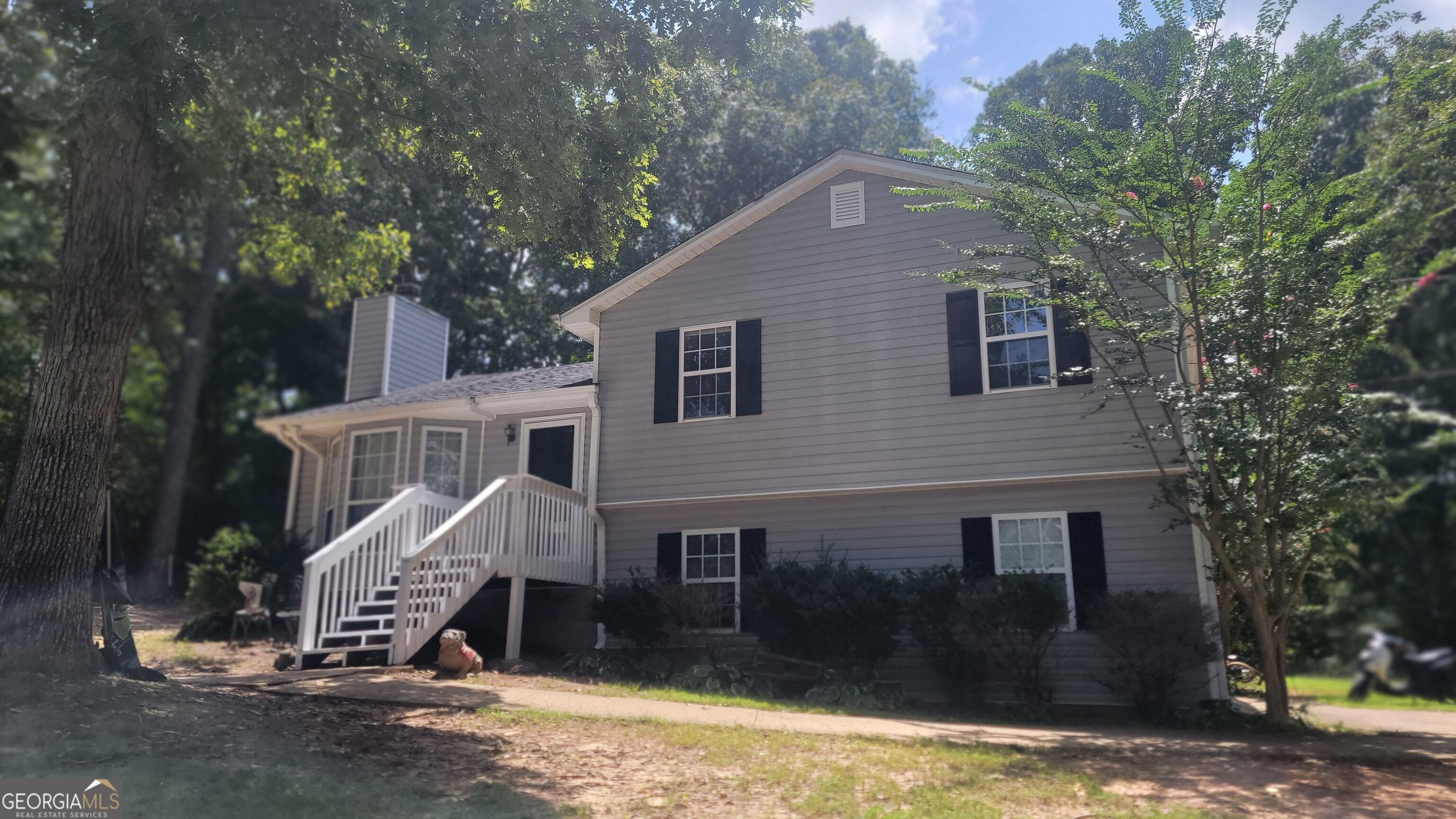124 Taylors Lane Property Photo 1