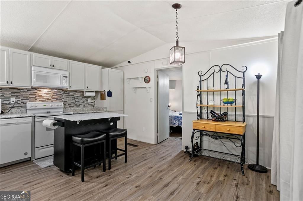 5002 Bee Tree Road Se Property Photo 24