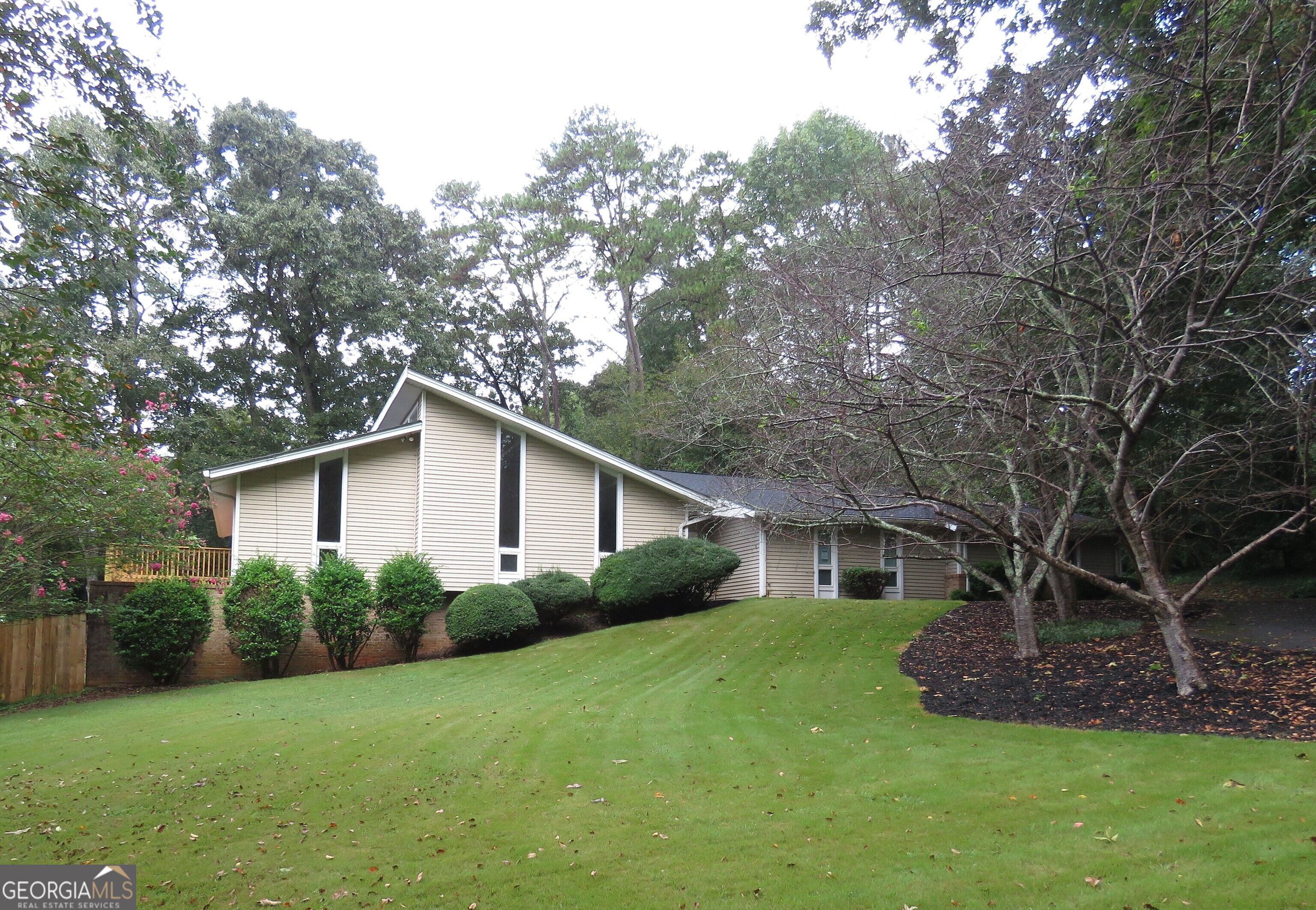 2079 Silversmith Lane Property Photo 1