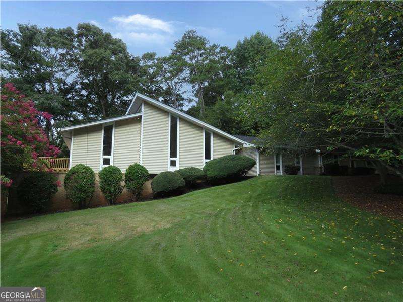 2079 Silversmith Lane Property Photo 2