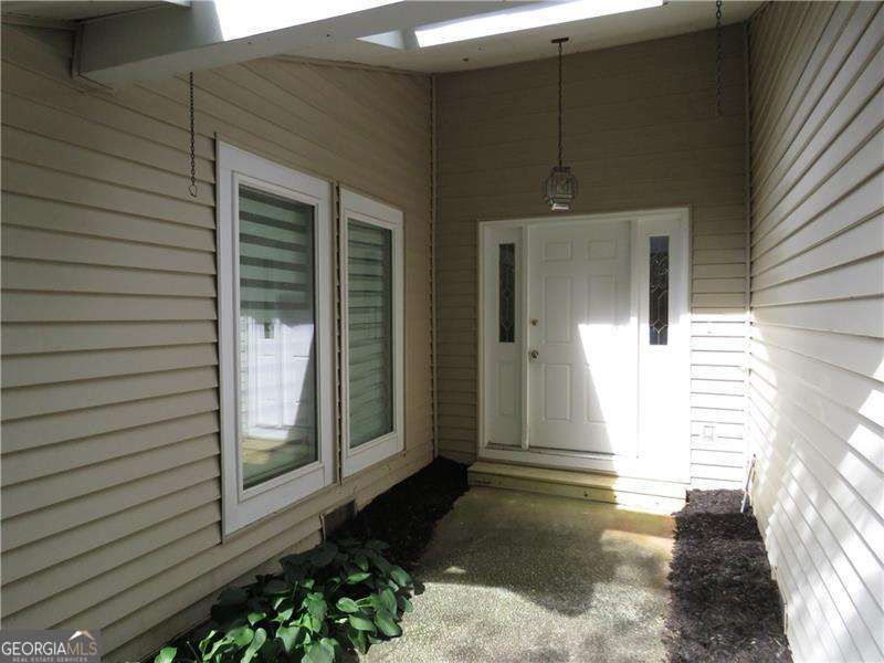 2079 Silversmith Lane Property Photo 4