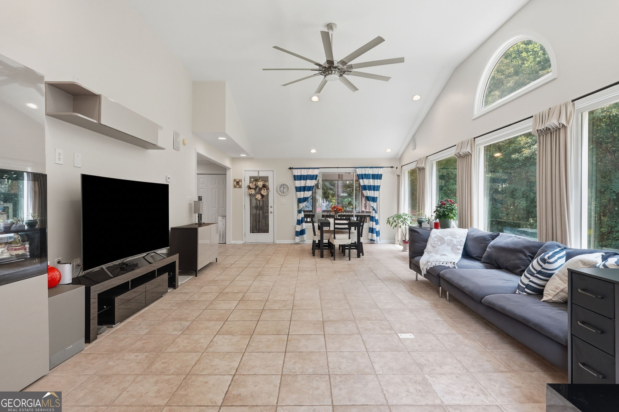 118 Kimmer Road Property Photo 19