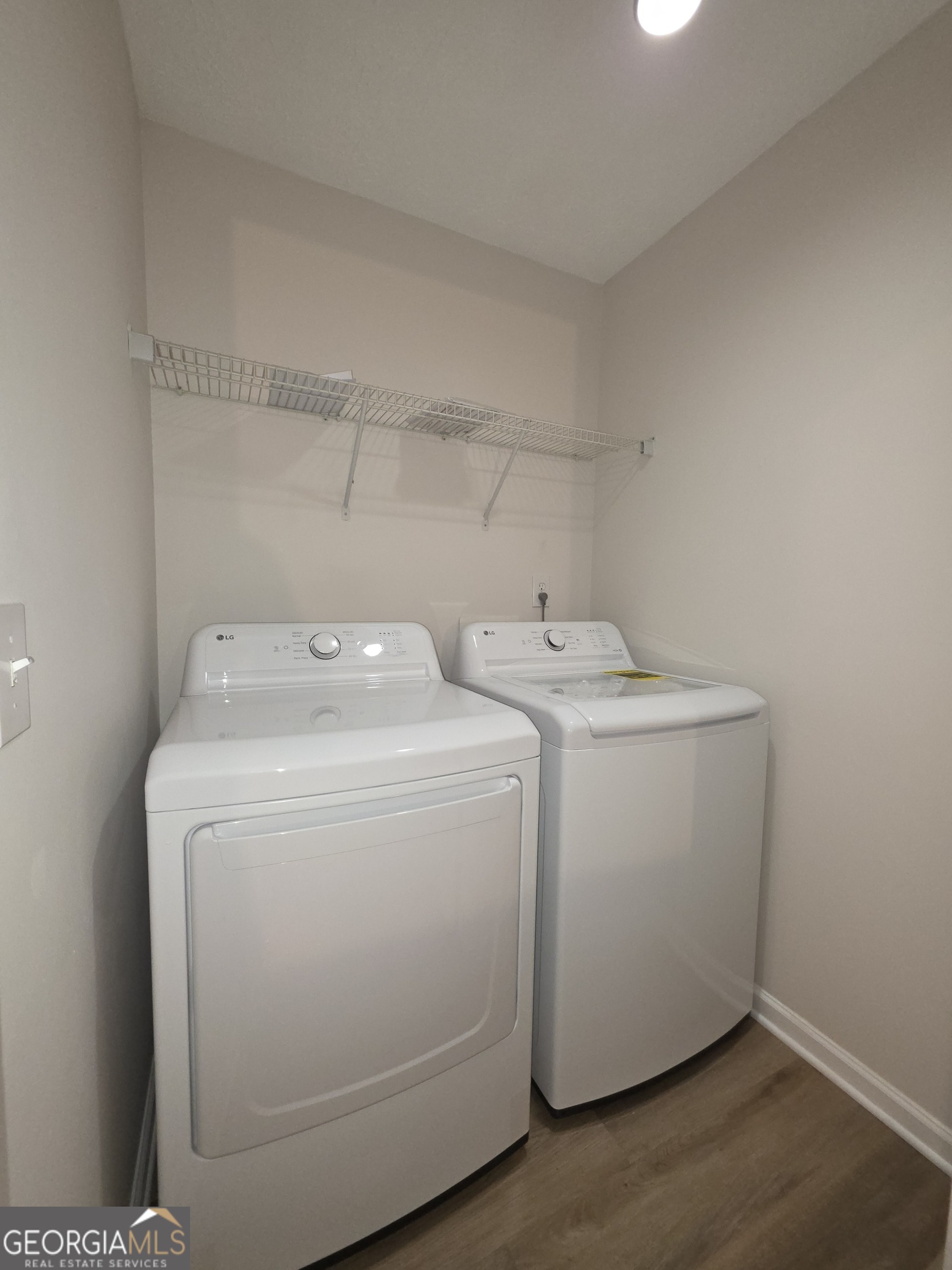 4691 Highpoint Lane Property Photo 18