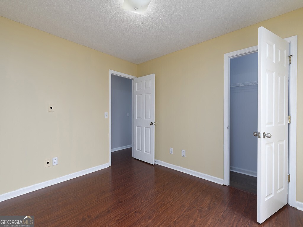 16 Huntcliff Drive Property Photo 19