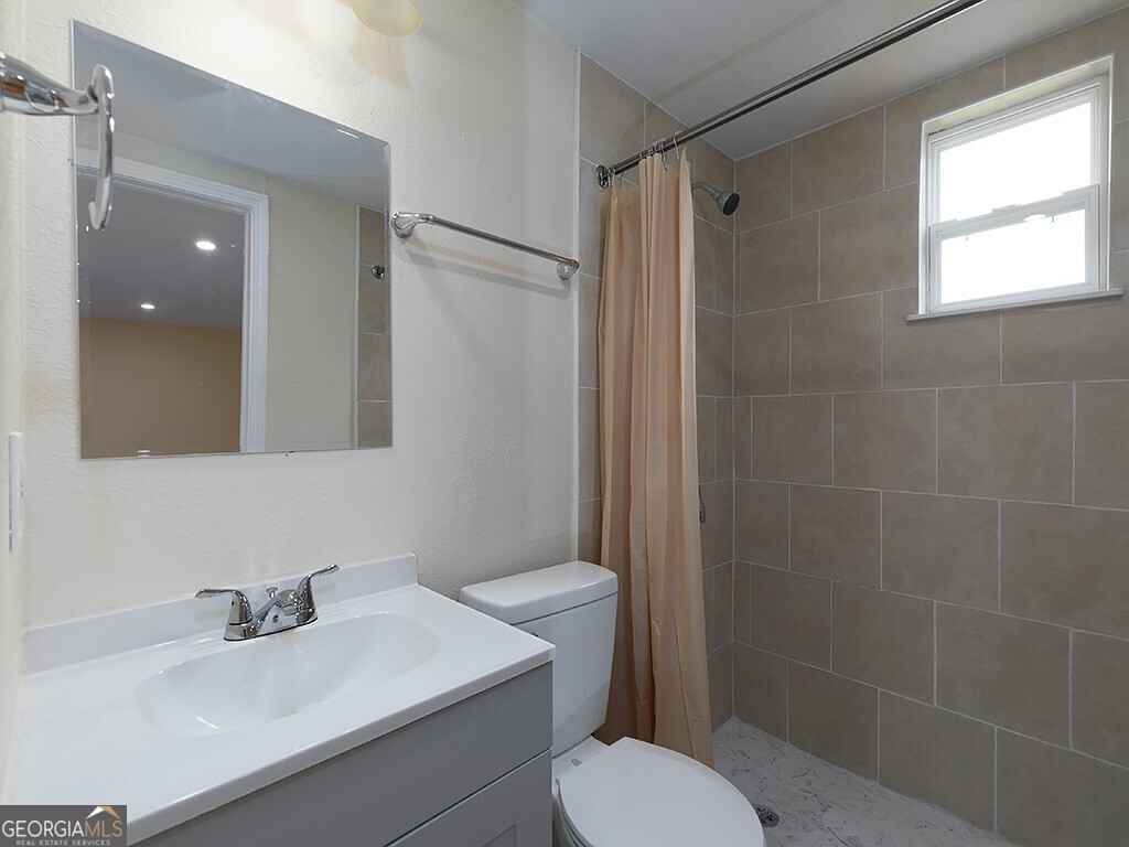 16 Huntcliff Drive Property Photo 24