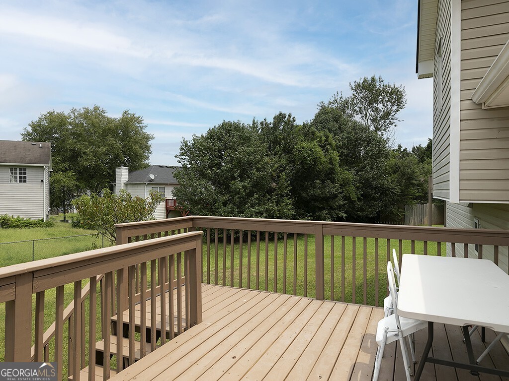 16 Huntcliff Drive Property Photo 29