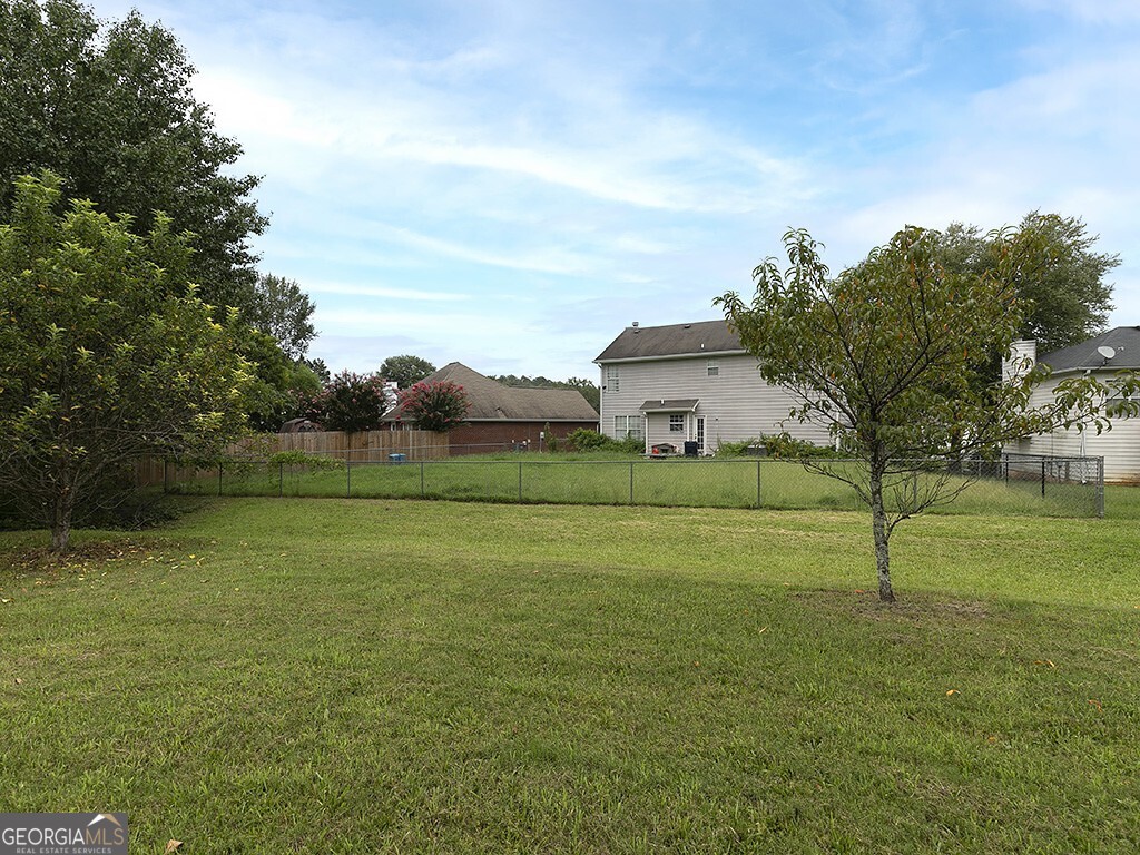 16 Huntcliff Drive Property Photo 31