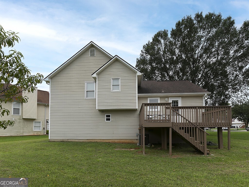 16 Huntcliff Drive Property Photo 33