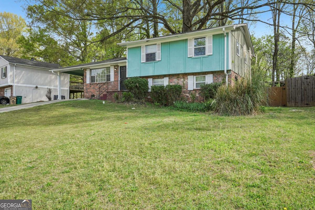9157 Homewood Drive Property Photo 1