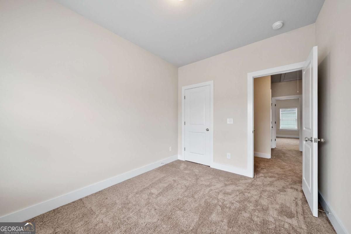 3761 Oxford Circle Property Photo 11