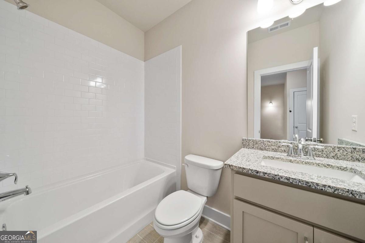3761 Oxford Circle Property Photo 13
