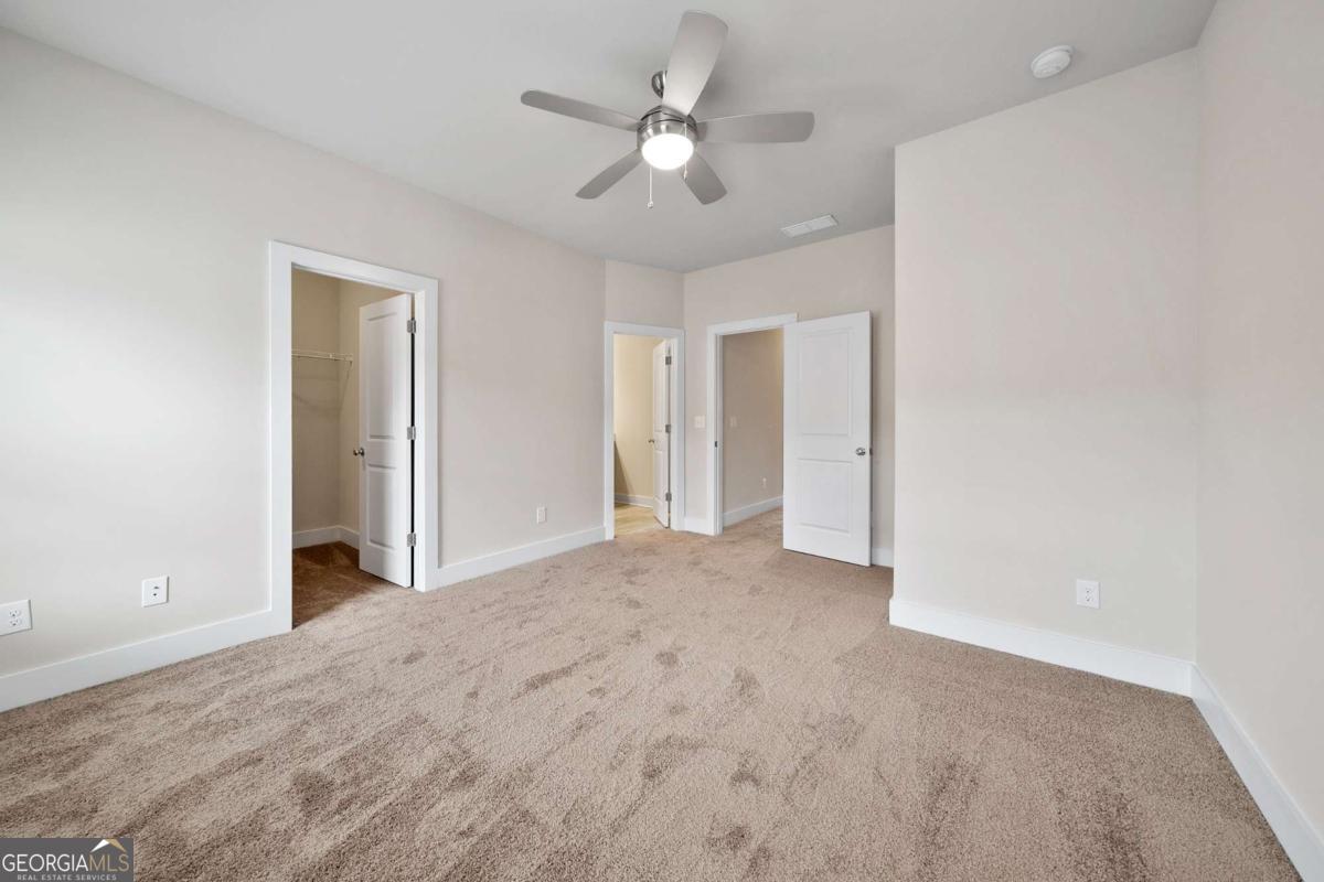 3761 Oxford Circle Property Photo 15