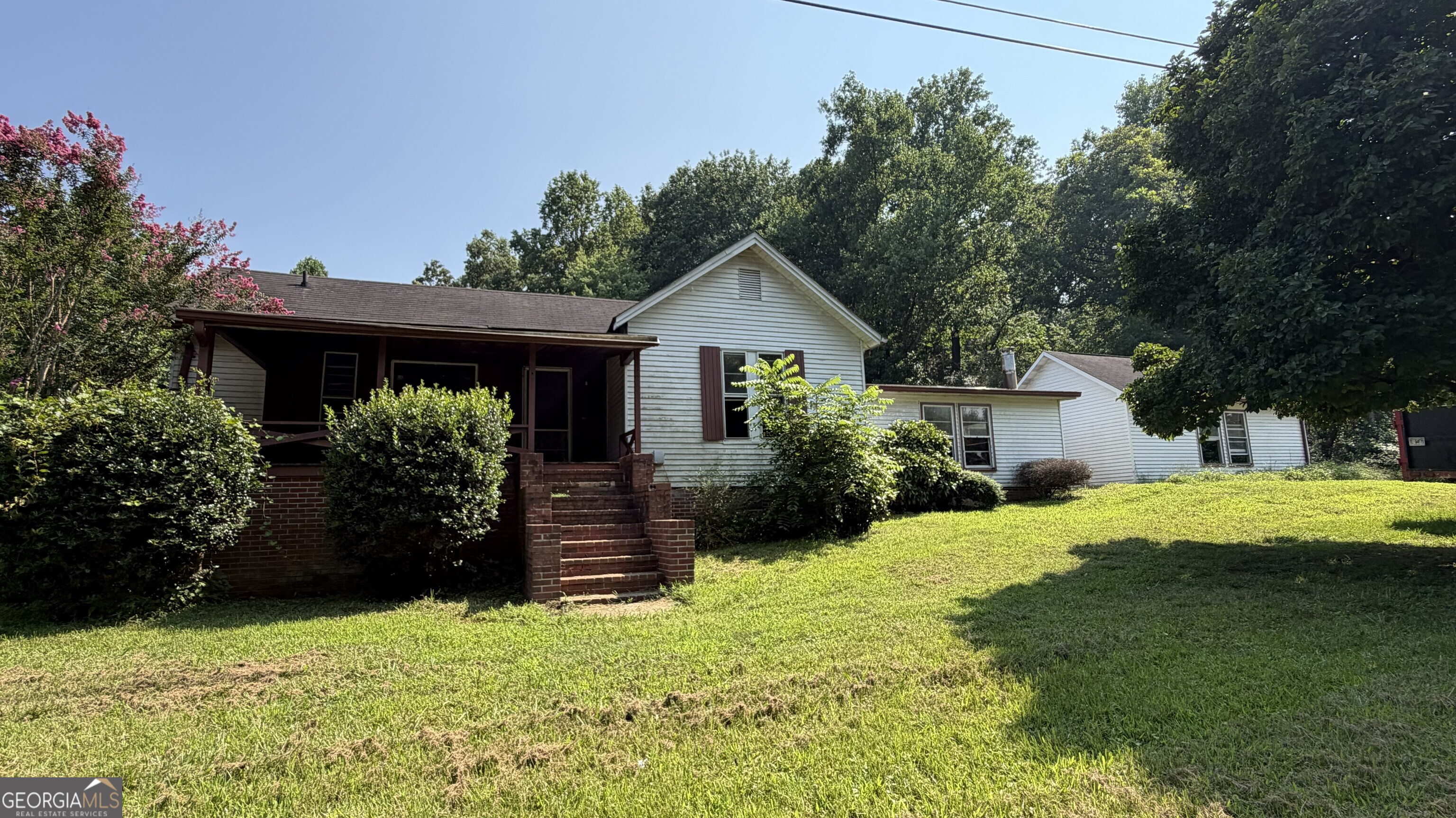6118 Mount Zion Road Property Photo 1