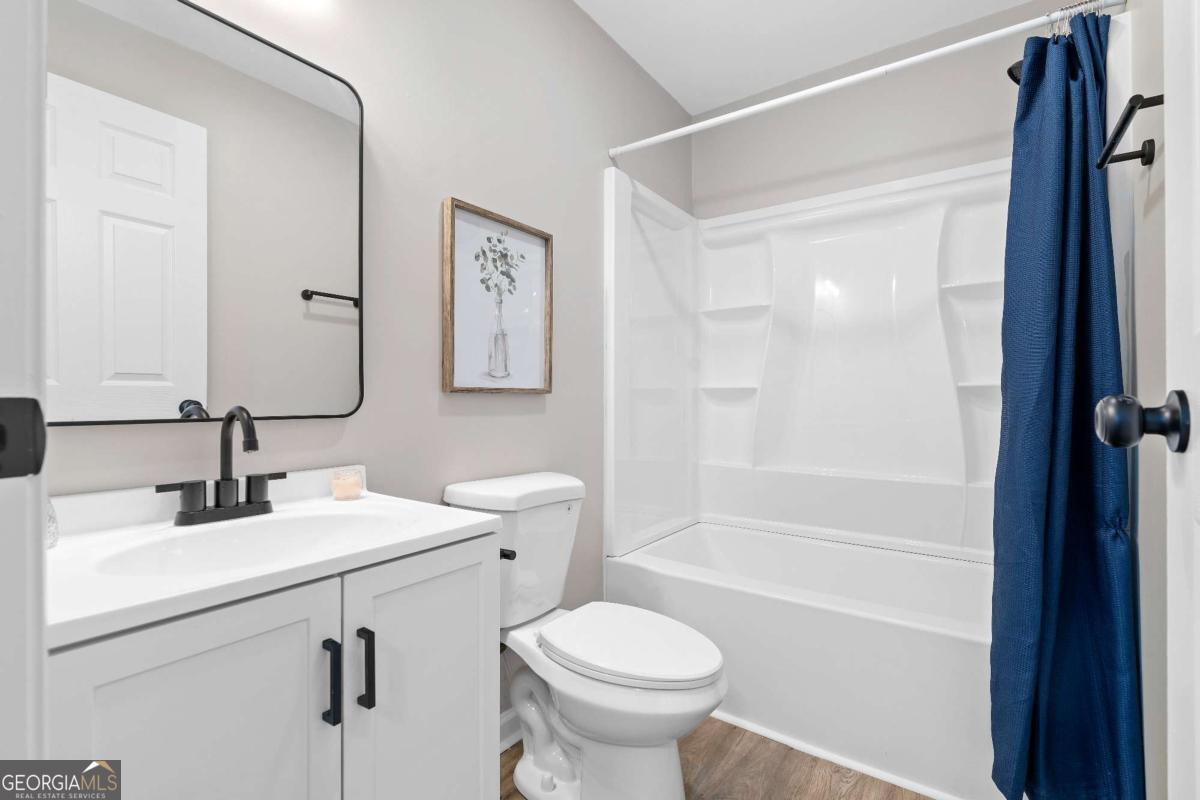 118 Perry Street Property Photo 13